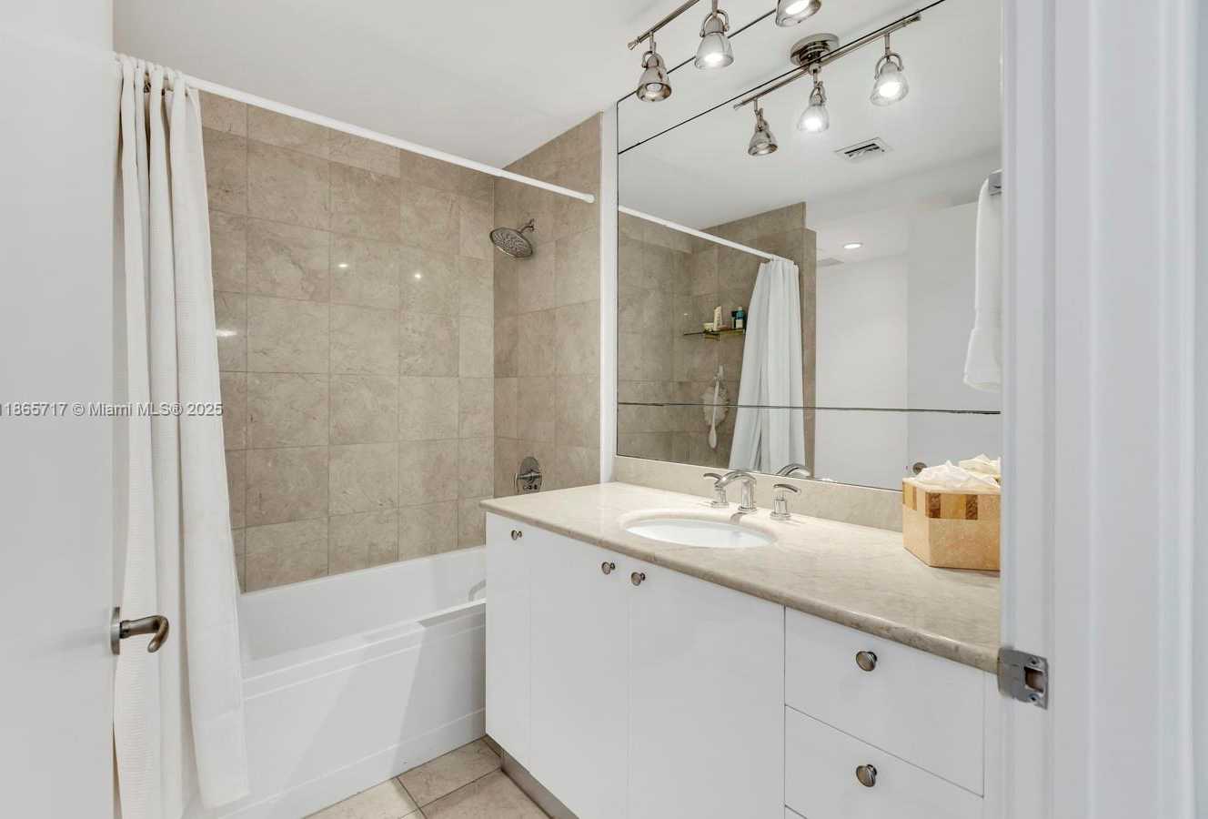 Small Image of 901 BRICKELL KEY BLVD #1409, Miami Number 24