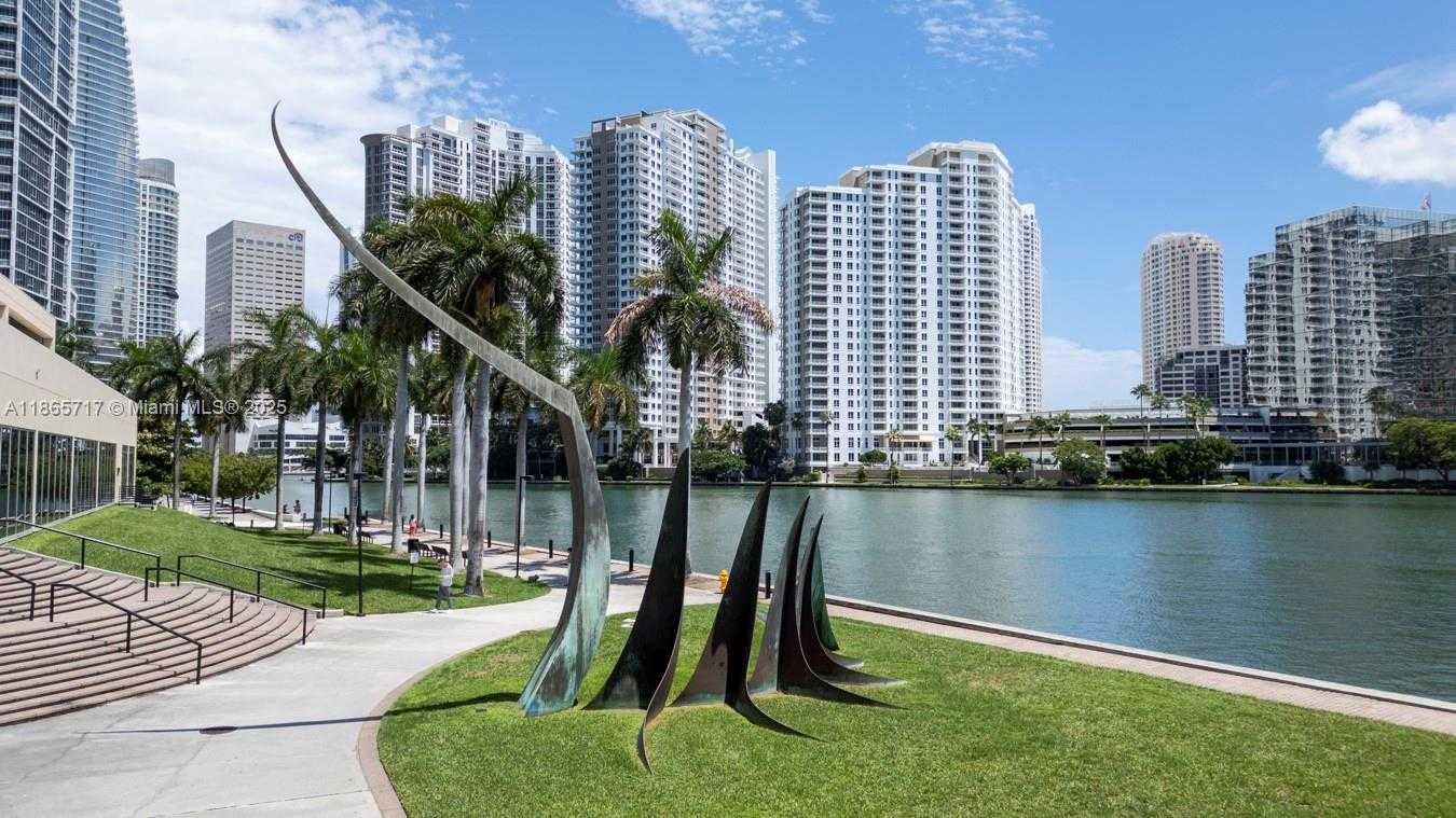 Small Image of 901 BRICKELL KEY BLVD #1409, Miami Number 45