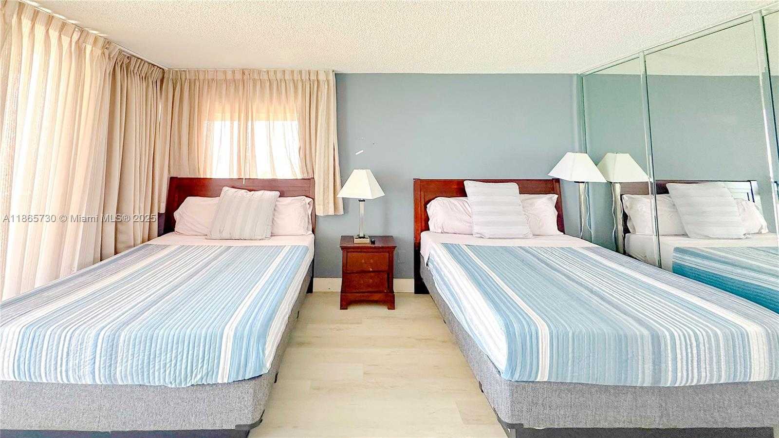 Small Image of 19201 COLLINS AVE #510, Sunny Isles Beach Number 2