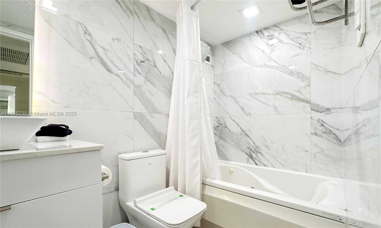 Small Image of 19201 COLLINS AVE #510, Sunny Isles Beach Number 9