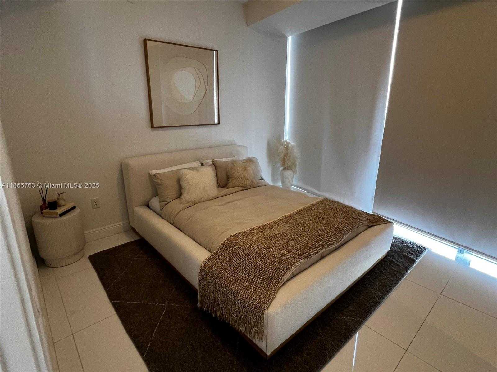 Small Image of 1100 BISCAYNE BLVD #1706, Miami Number 9