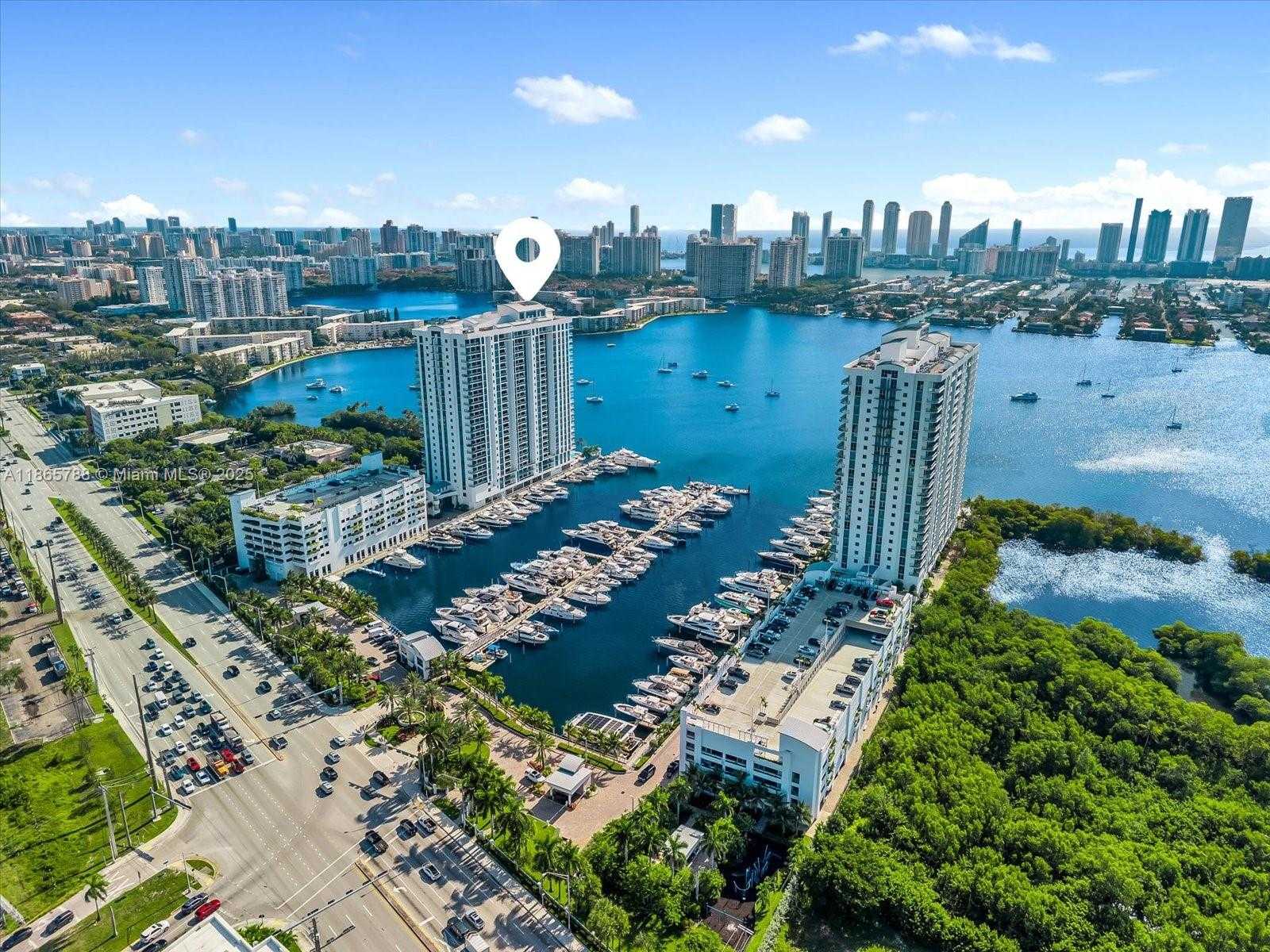 Small Image of 17301 BISCAYNE BLVD #401, North Miami Beach Number 19
