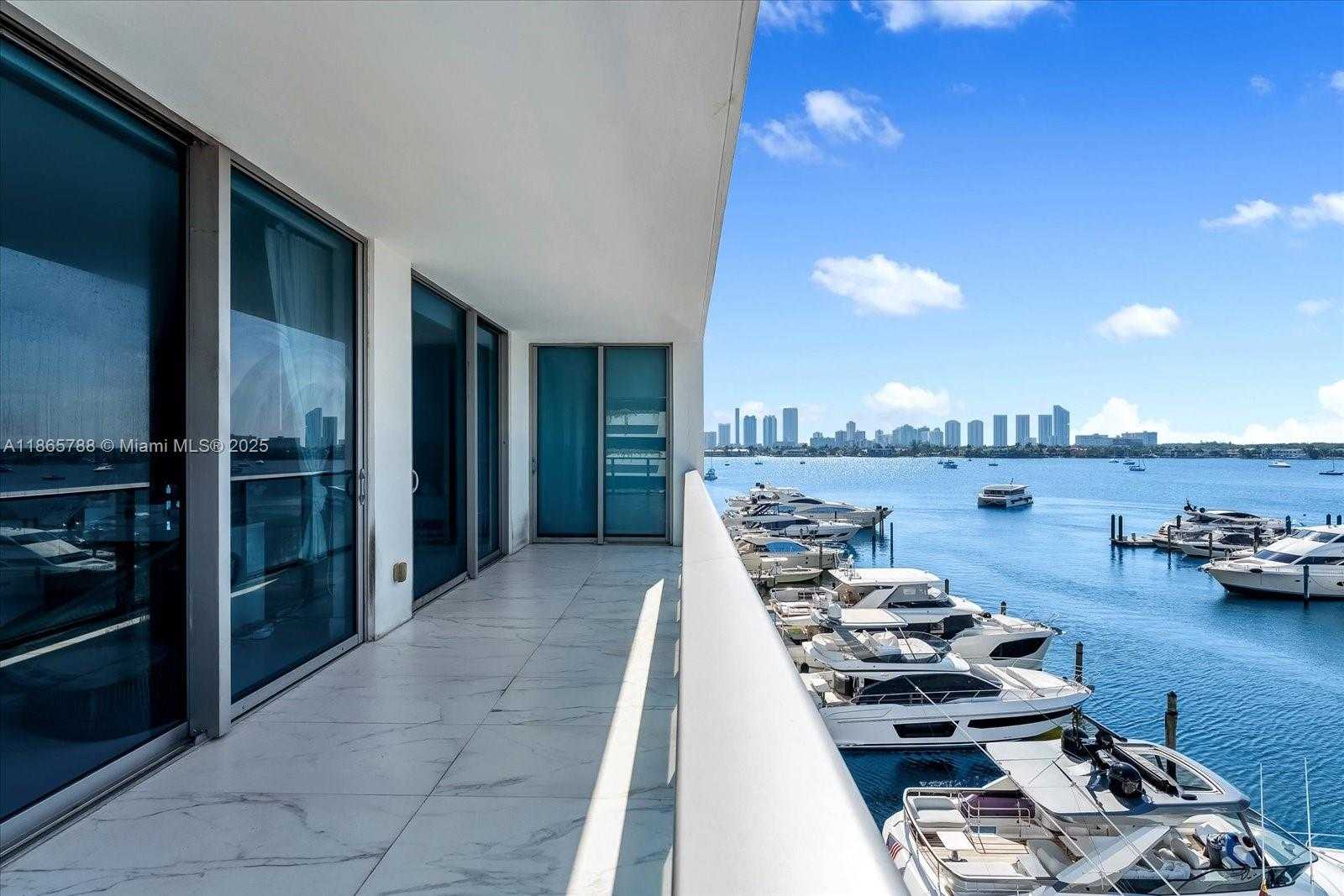 Small Image of 17301 BISCAYNE BLVD #401, North Miami Beach Number 8