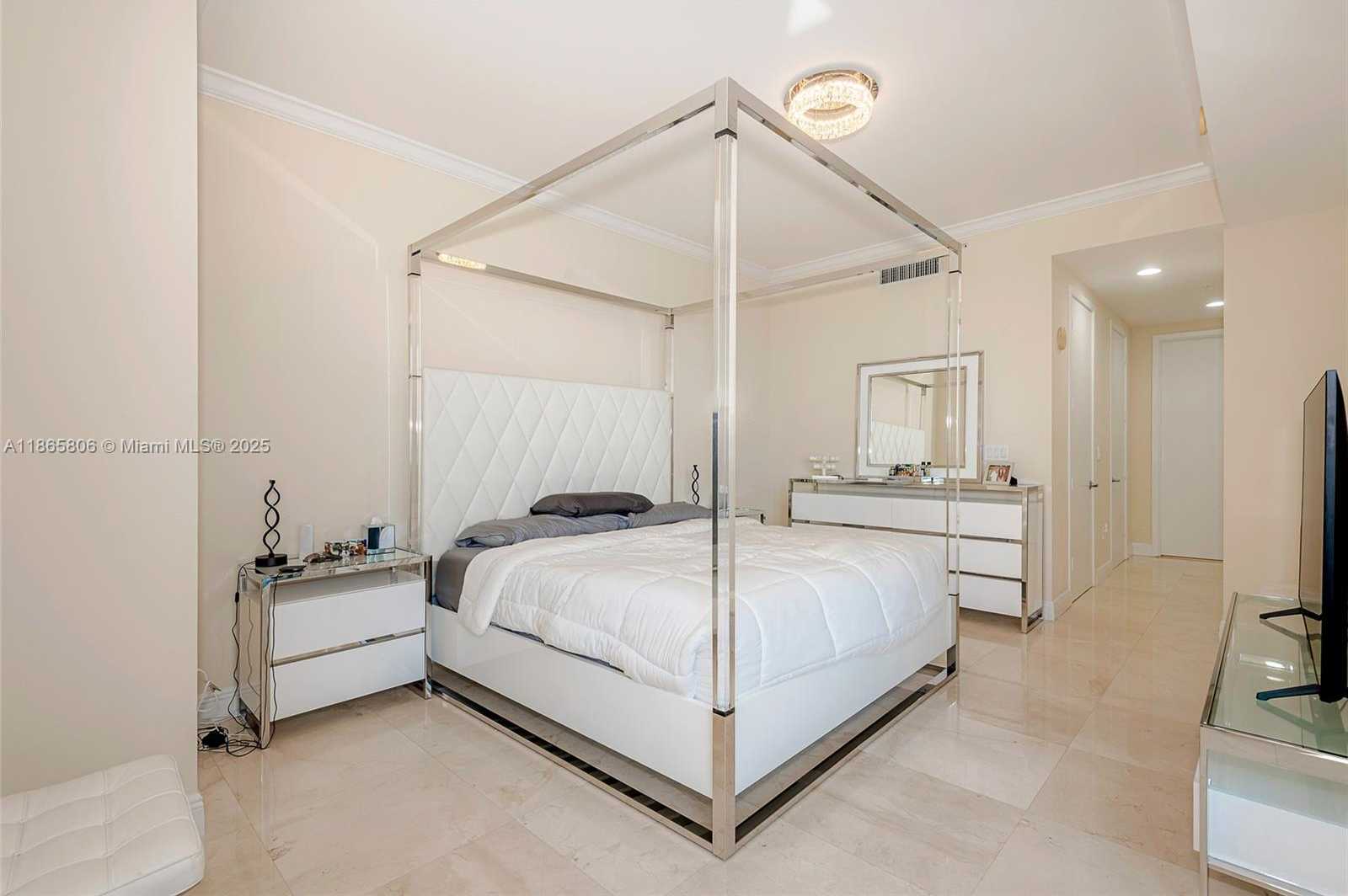 Small Image of 18101 COLLINS AVE (2, 167 SQ FT ) #3608, Sunny Isles Beach Number 21