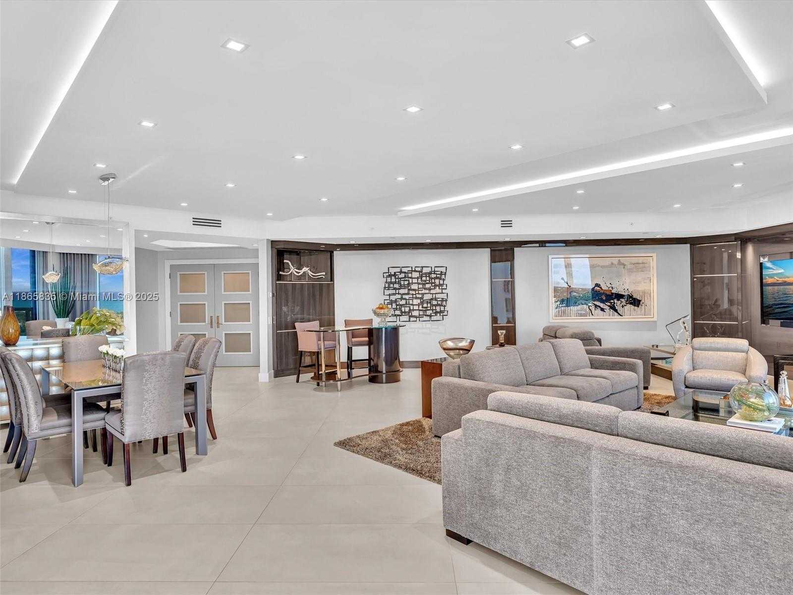 Small Image of 21200 POINT PL #1503, Aventura Number 12