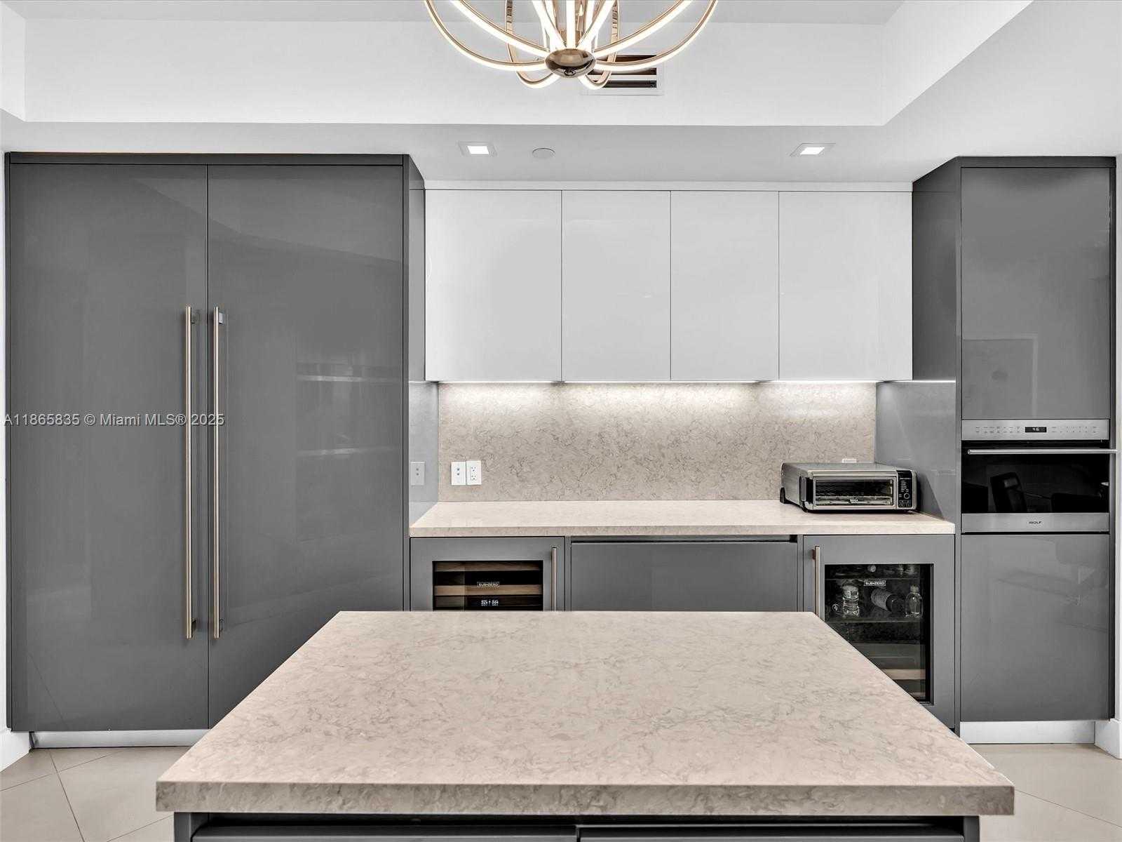 Small Image of 21200 POINT PL #1503, Aventura Number 19