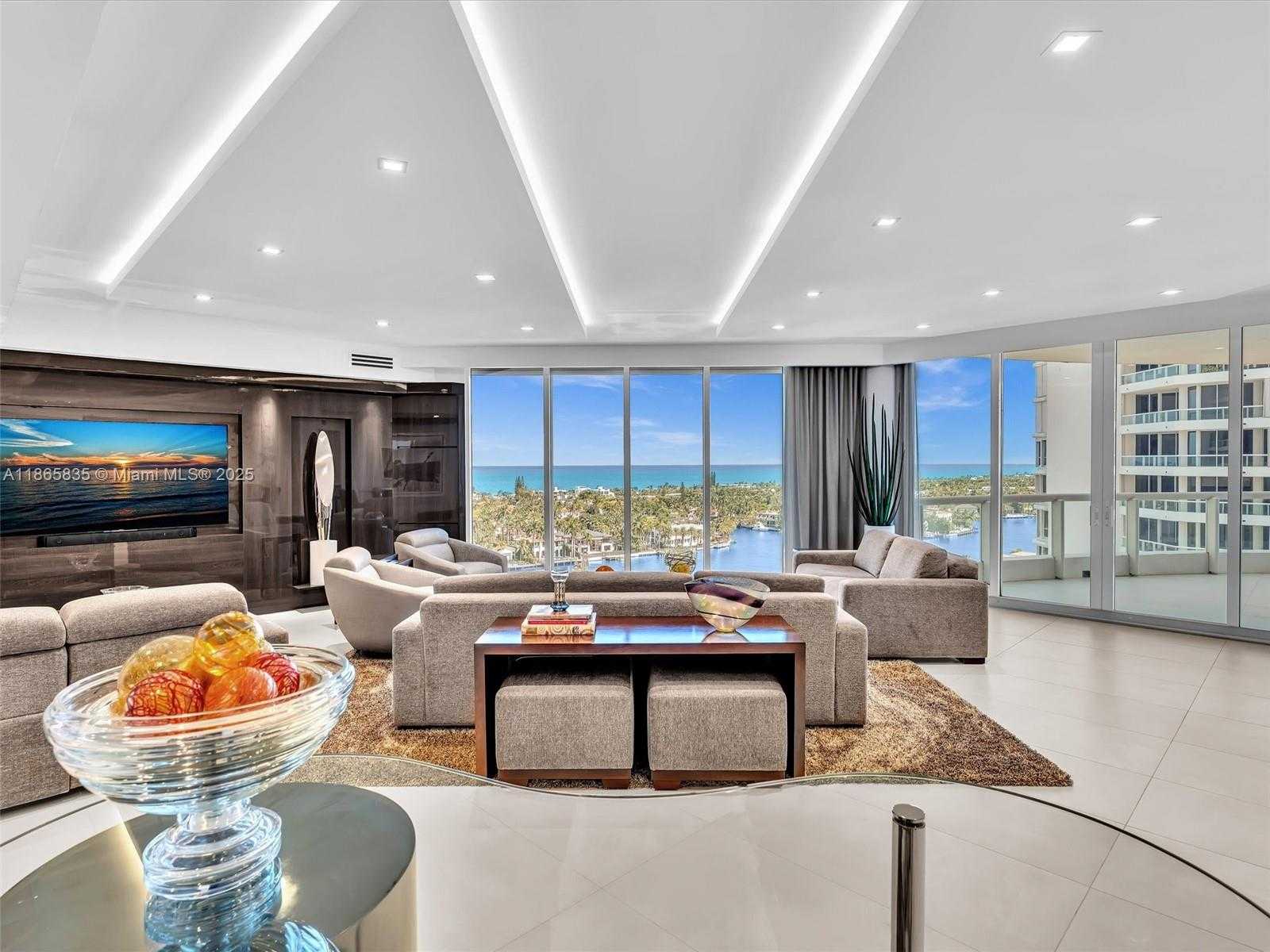 Small Image of 21200 POINT PL #1503, Aventura Number 2