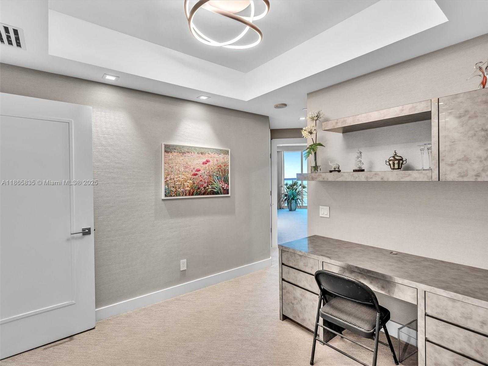Small Image of 21200 POINT PL #1503, Aventura Number 24