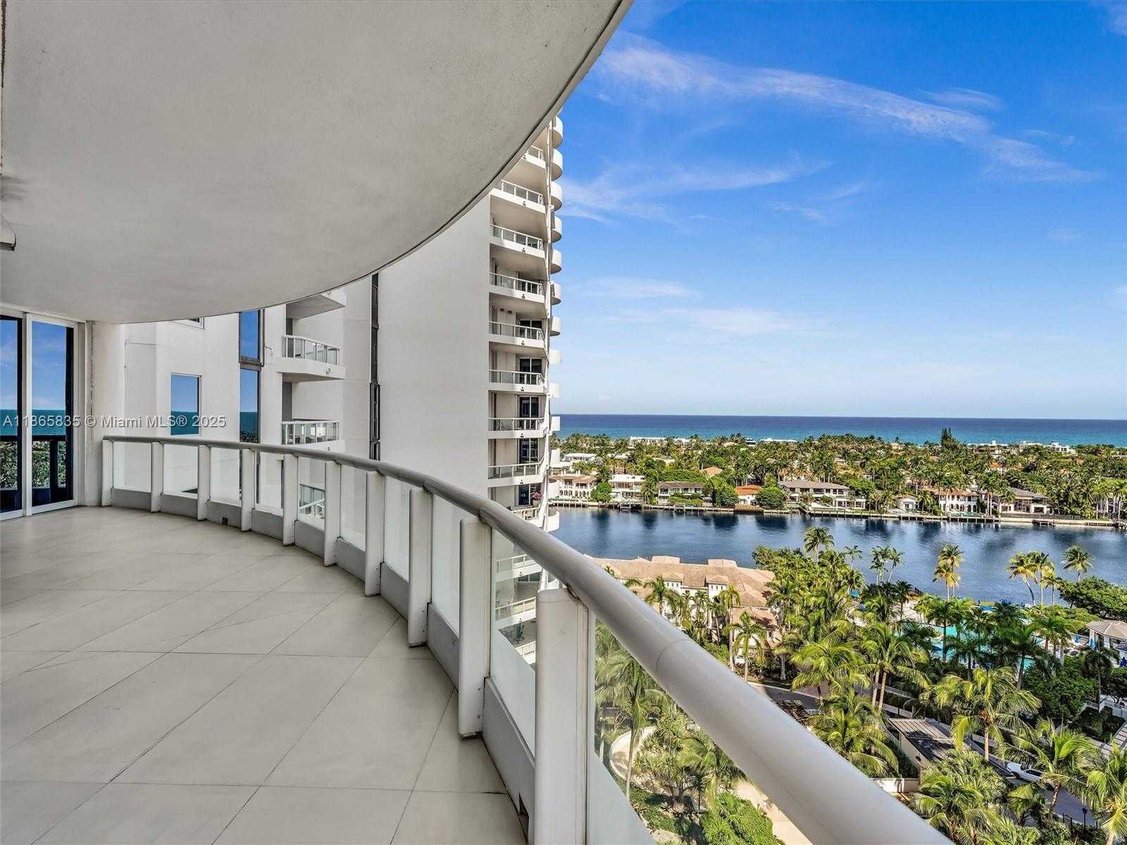 Small Image of 21200 POINT PL #1503, Aventura Number 36