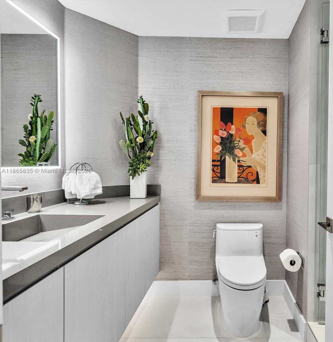 Small Image of 21200 POINT PL #1503, Aventura Number 43