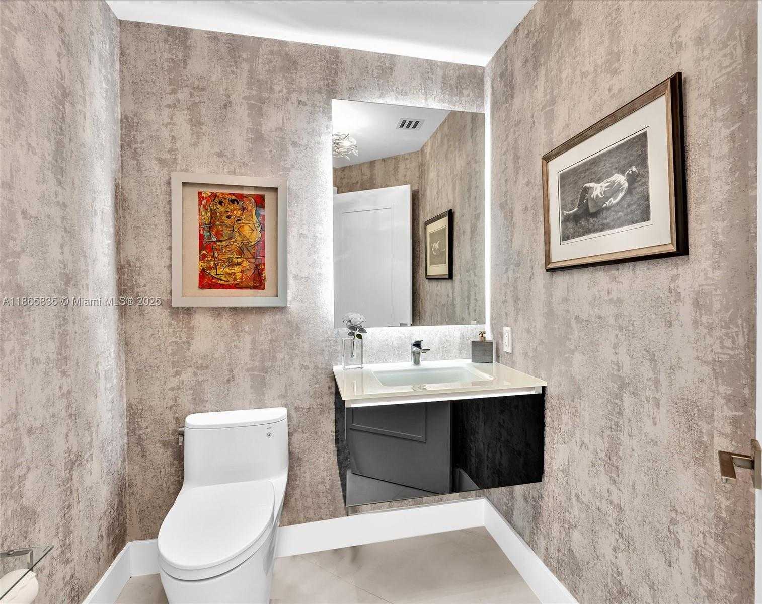 Small Image of 21200 POINT PL #1503, Aventura Number 52