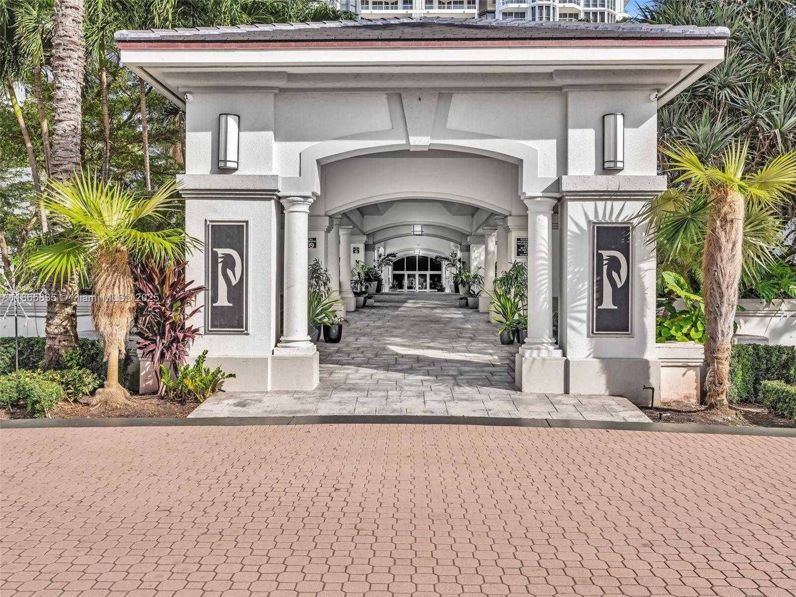 Small Image of 21200 POINT PL #1503, Aventura Number 66