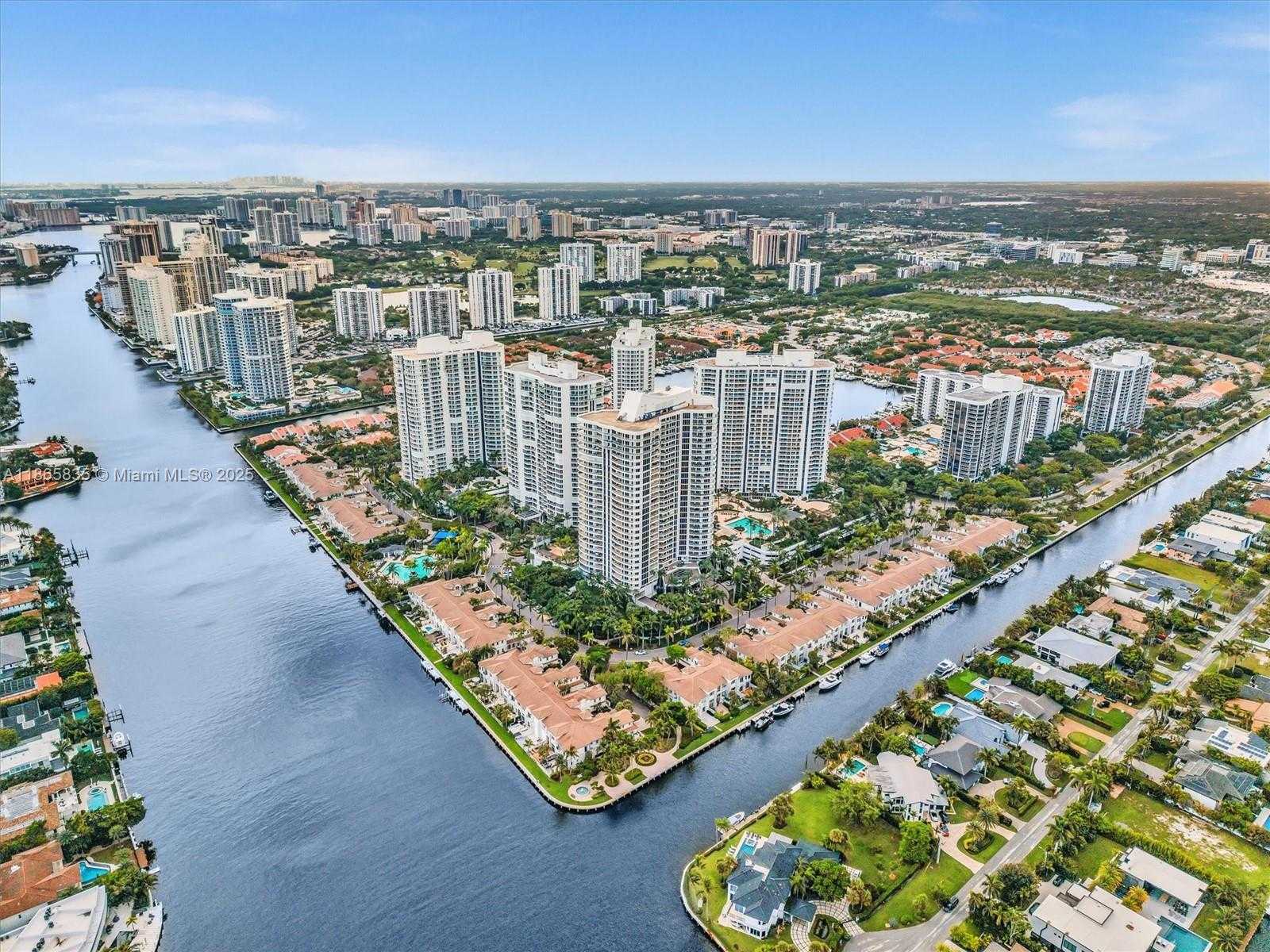 Small Image of 21200 POINT PL #1503, Aventura Number 70