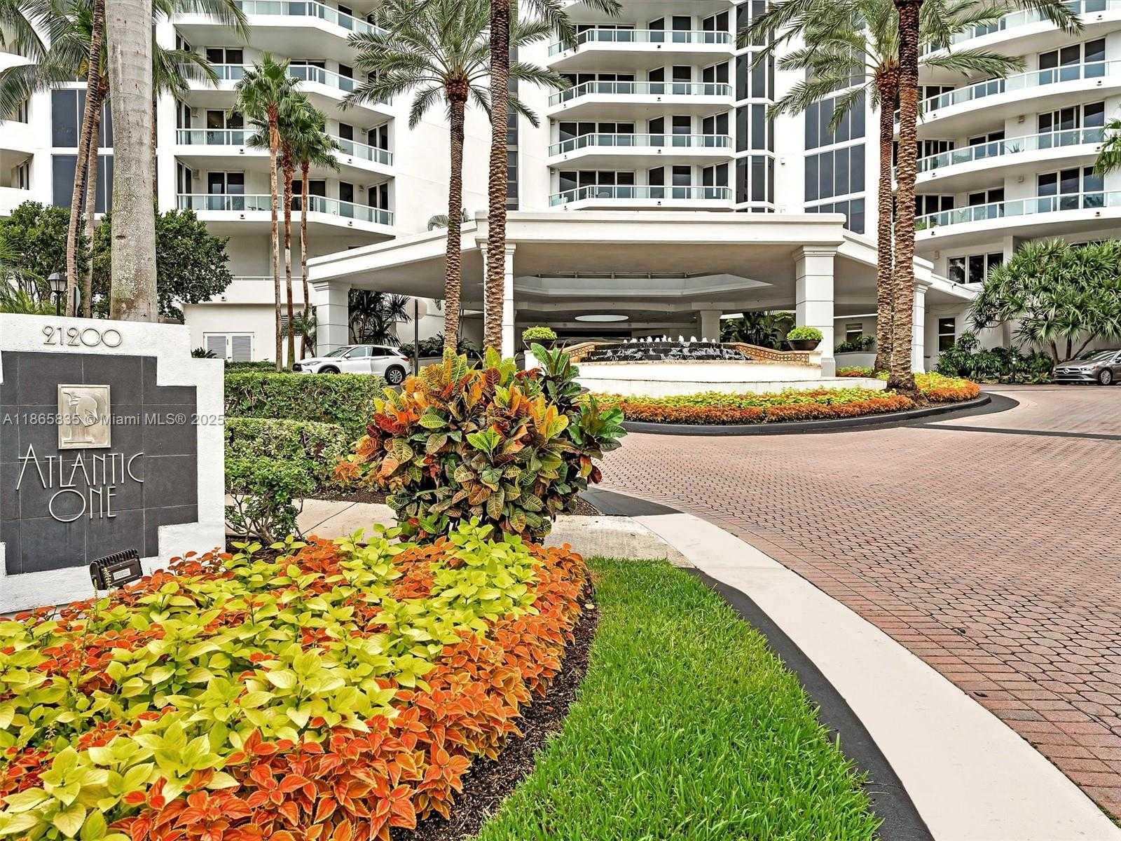 Small Image of 21200 POINT PL #1503, Aventura Number 92