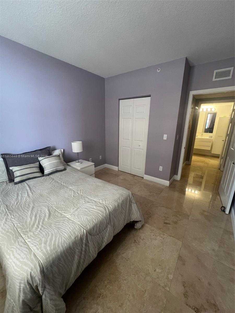 Small Image of 2030 SOUTH DOUGLAS RD #611, Coral Gables Number 18