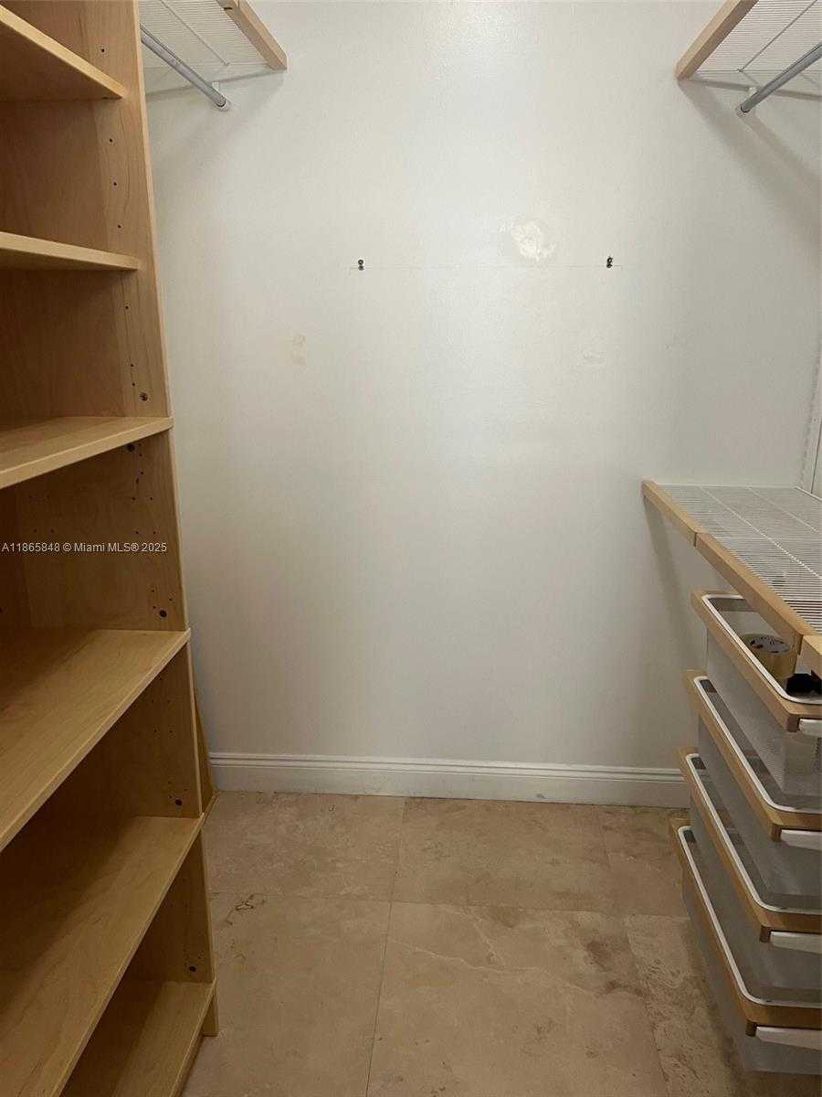 Small Image of 2030 SOUTH DOUGLAS RD #611, Coral Gables Number 23