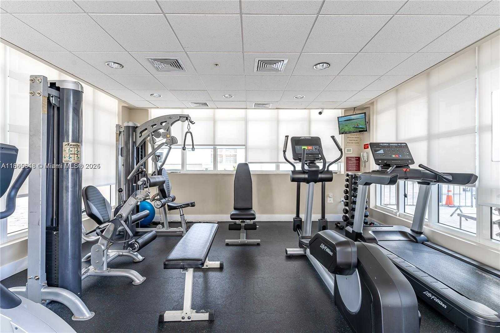 Small Image of 2030 SOUTH DOUGLAS RD #611, Coral Gables Number 38