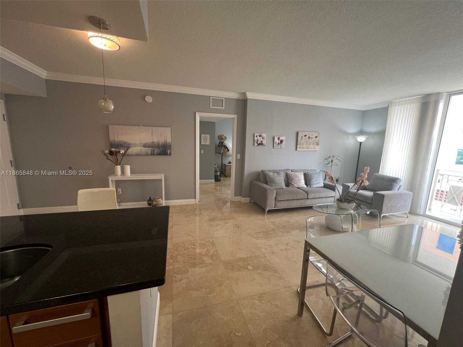 Small Image of 2030 SOUTH DOUGLAS RD #611, Coral Gables Number 4