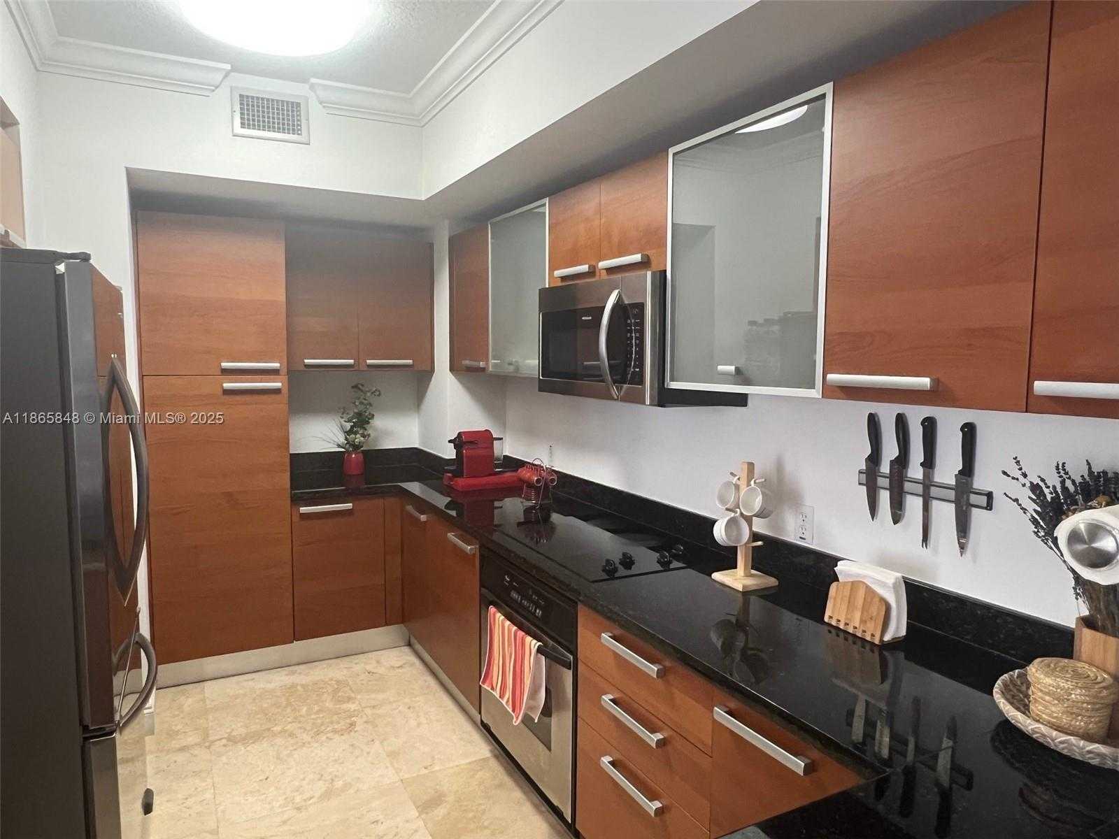 Small Image of 2030 SOUTH DOUGLAS RD #611, Coral Gables Number 6