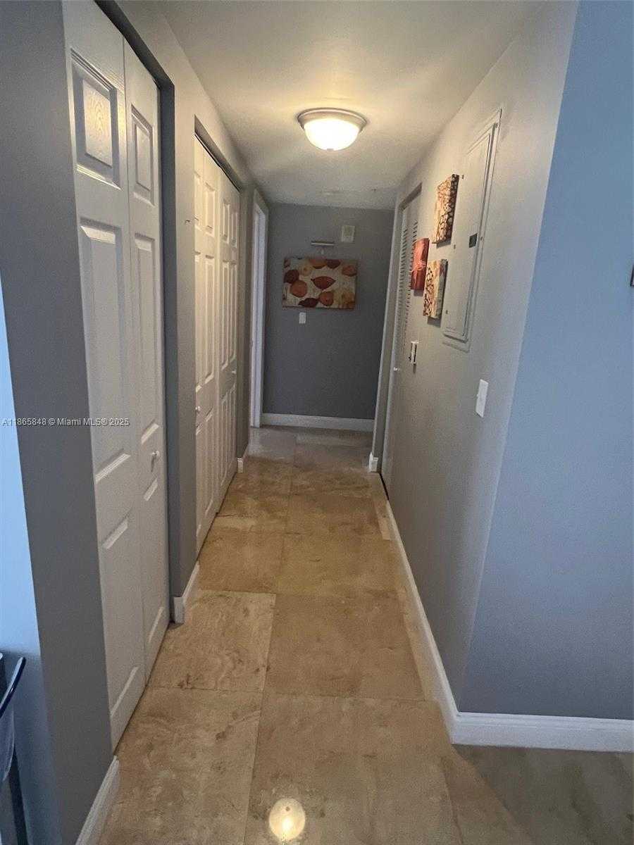 Small Image of 2030 SOUTH DOUGLAS RD #611, Coral Gables Number 9