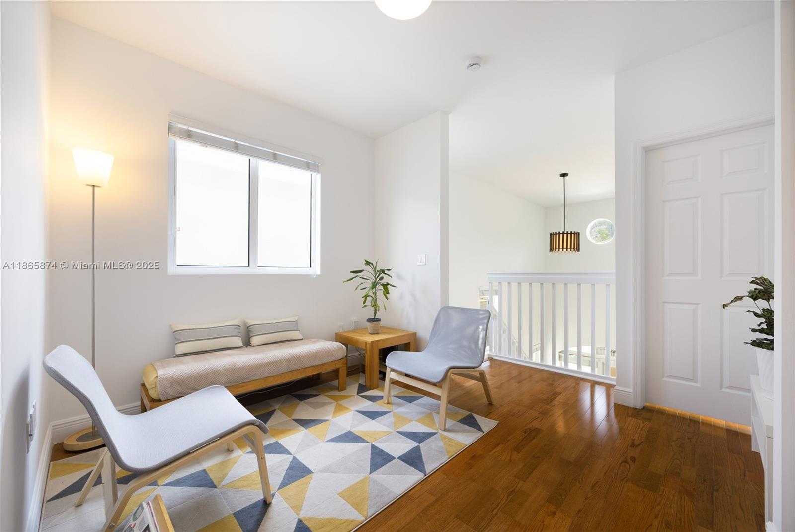 Small Image of 3109 HIBISCUS ST #3109, Coconut Grove Number 11