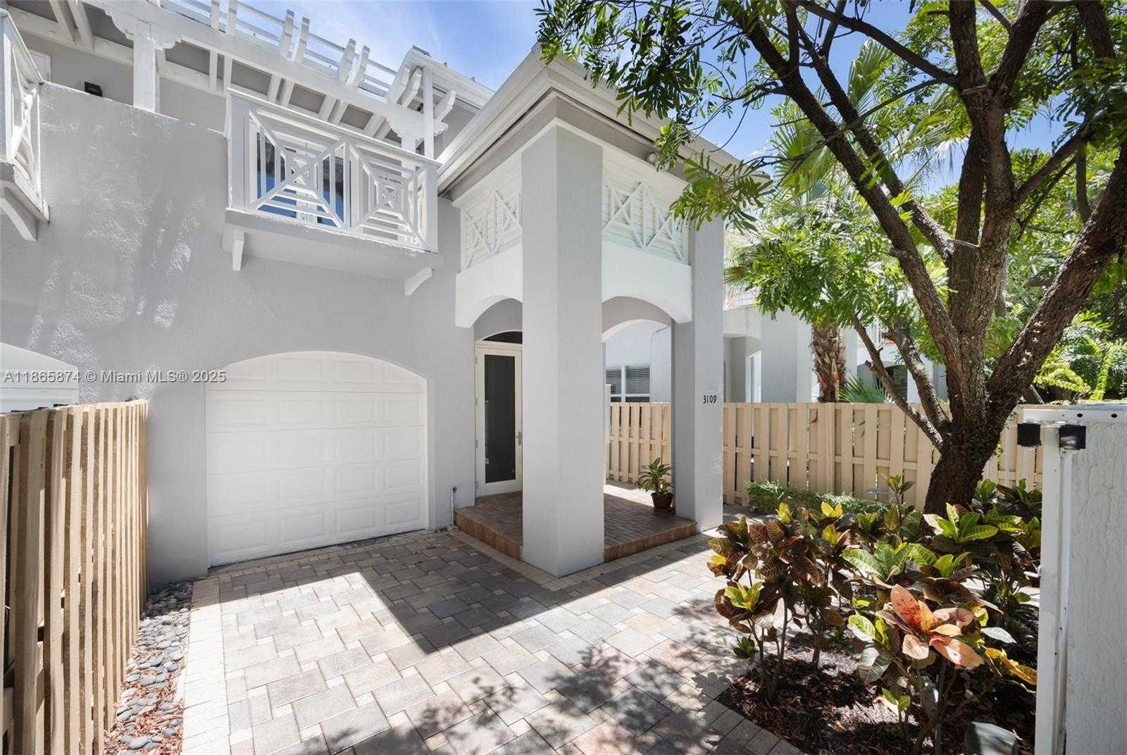 Small Image of 3109 HIBISCUS ST #3109, Coconut Grove Number 2