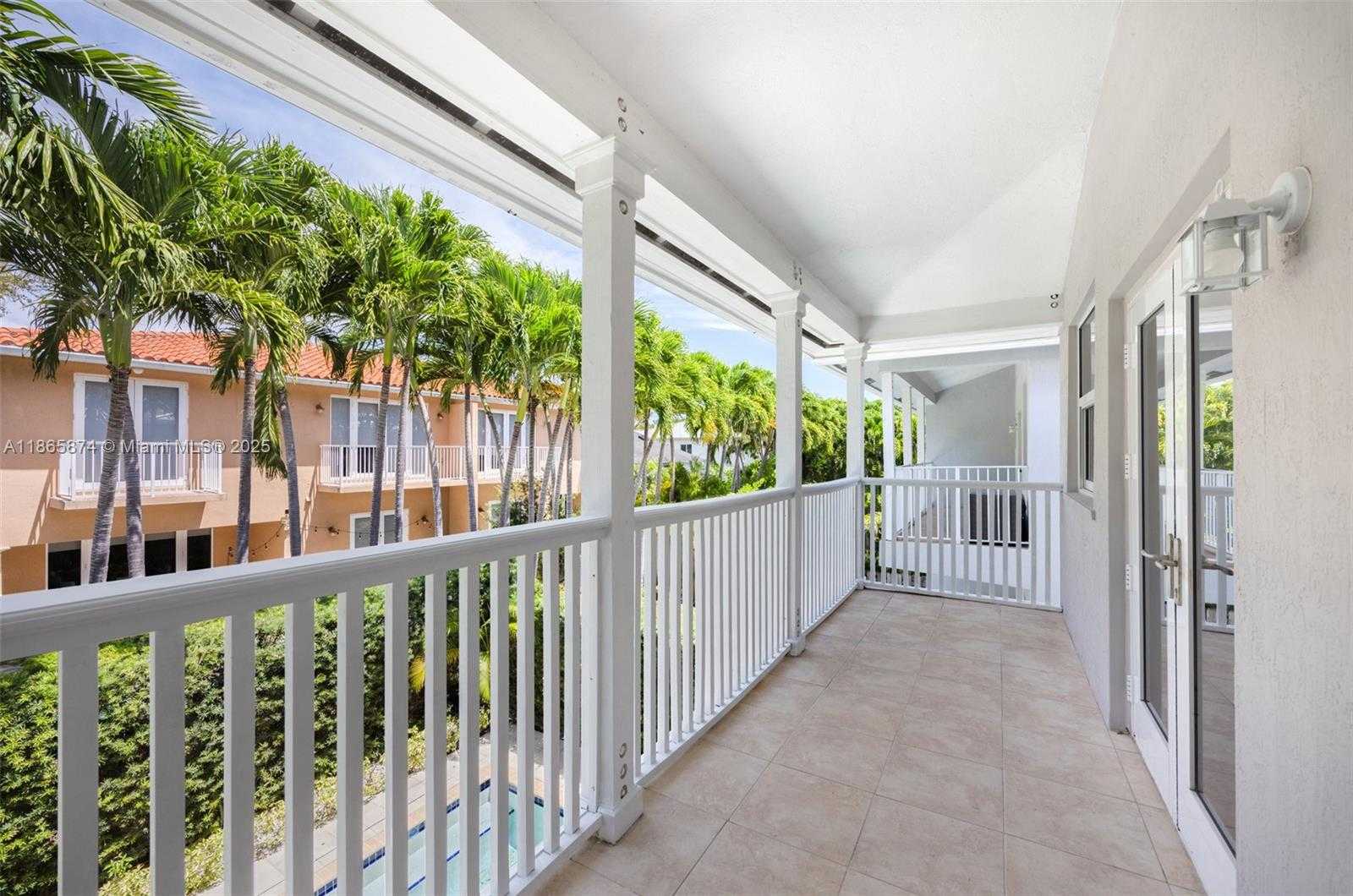 Small Image of 3109 HIBISCUS ST #3109, Coconut Grove Number 21