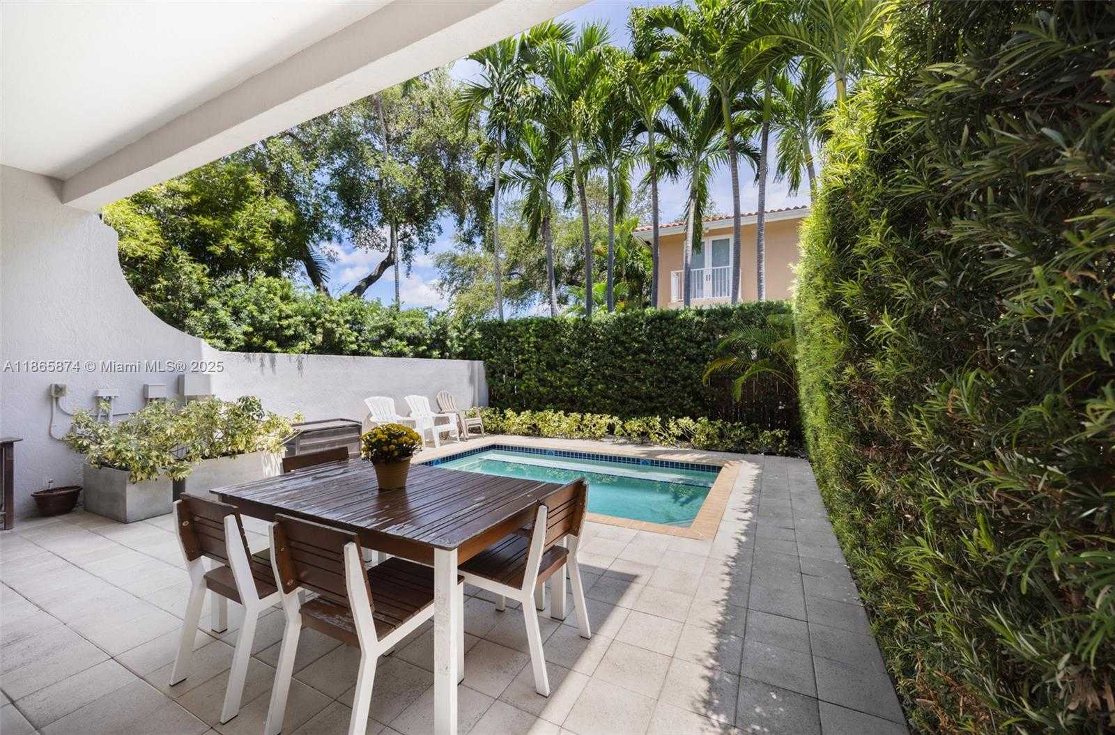 Small Image of 3109 HIBISCUS ST #3109, Coconut Grove Number 24