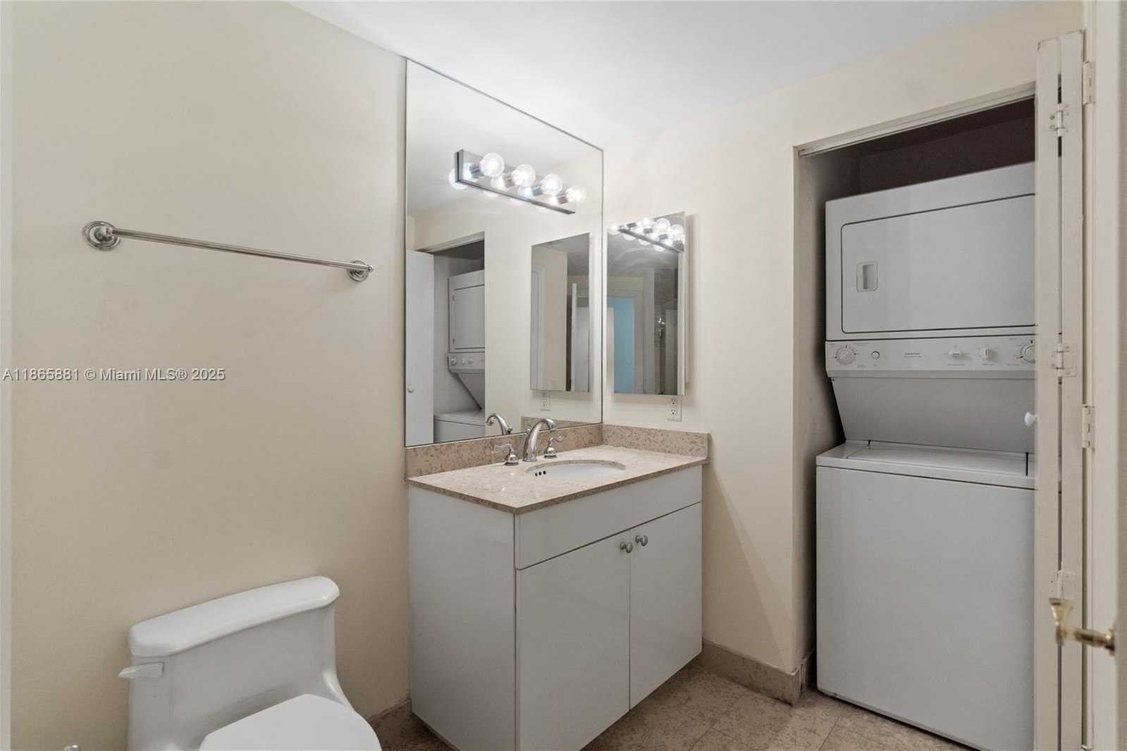 Small Image of 4775 COLLINS AVE #507, Miami Beach Number 28