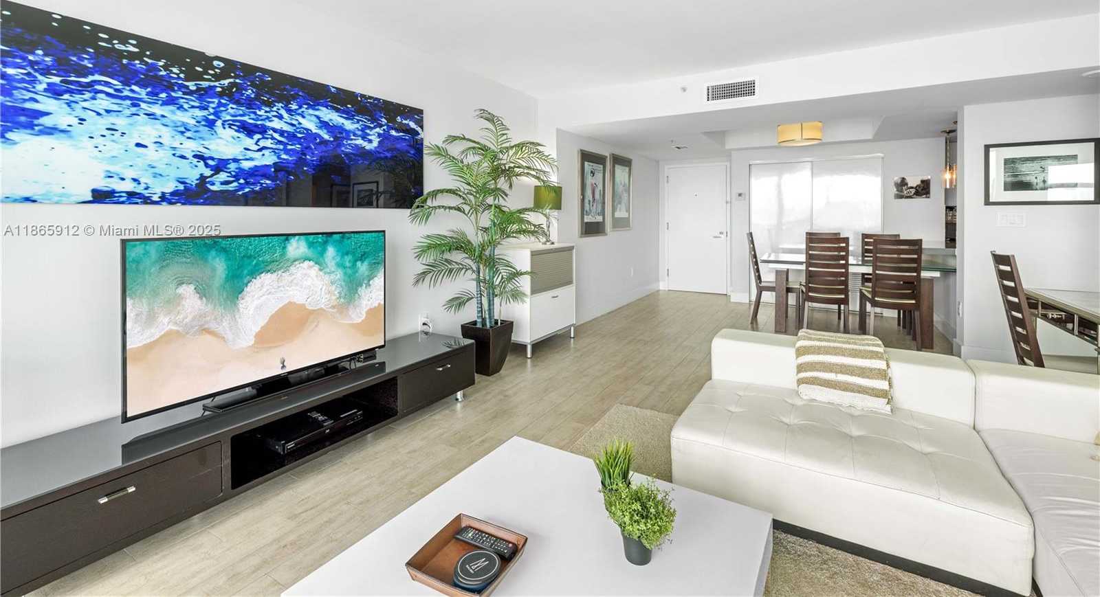 Small Image of 650 WEST AVE #2005, Miami Beach Number 7