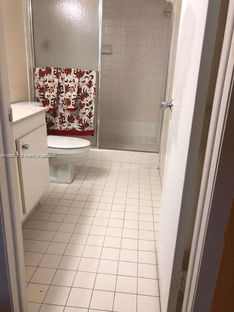 Small Image of 919 HILLCREST DR #306, Hollywood Number 14