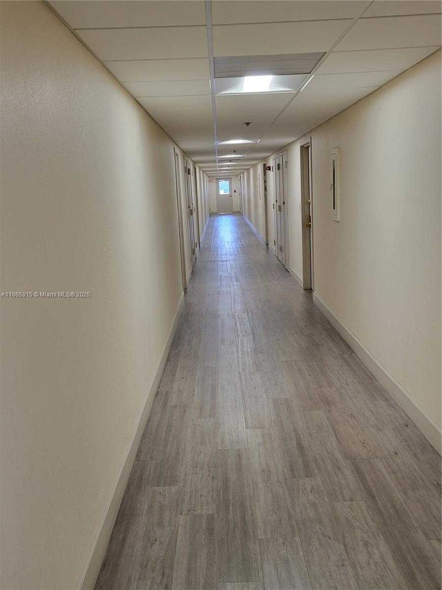 Small Image of 919 HILLCREST DR #306, Hollywood Number 24