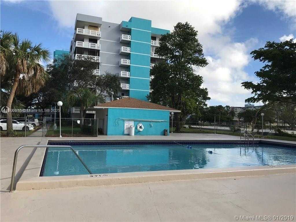 Small Image of 919 HILLCREST DR #306, Hollywood Number 41
