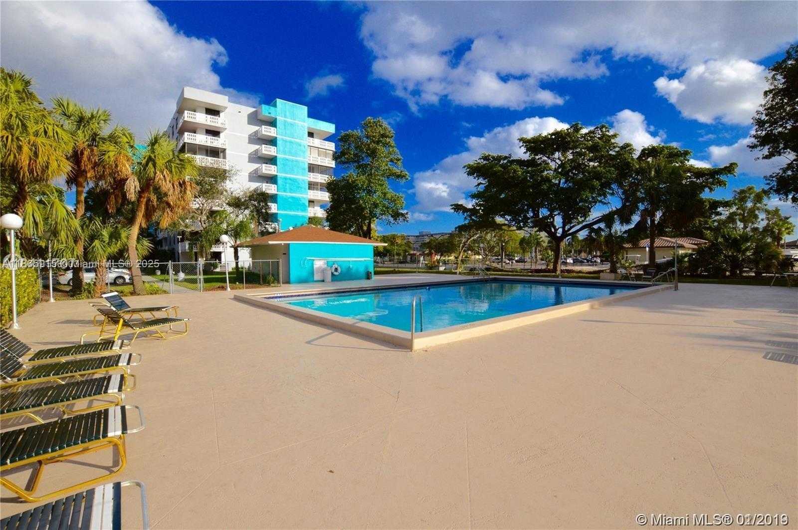 Small Image of 919 HILLCREST DR #306, Hollywood Number 42