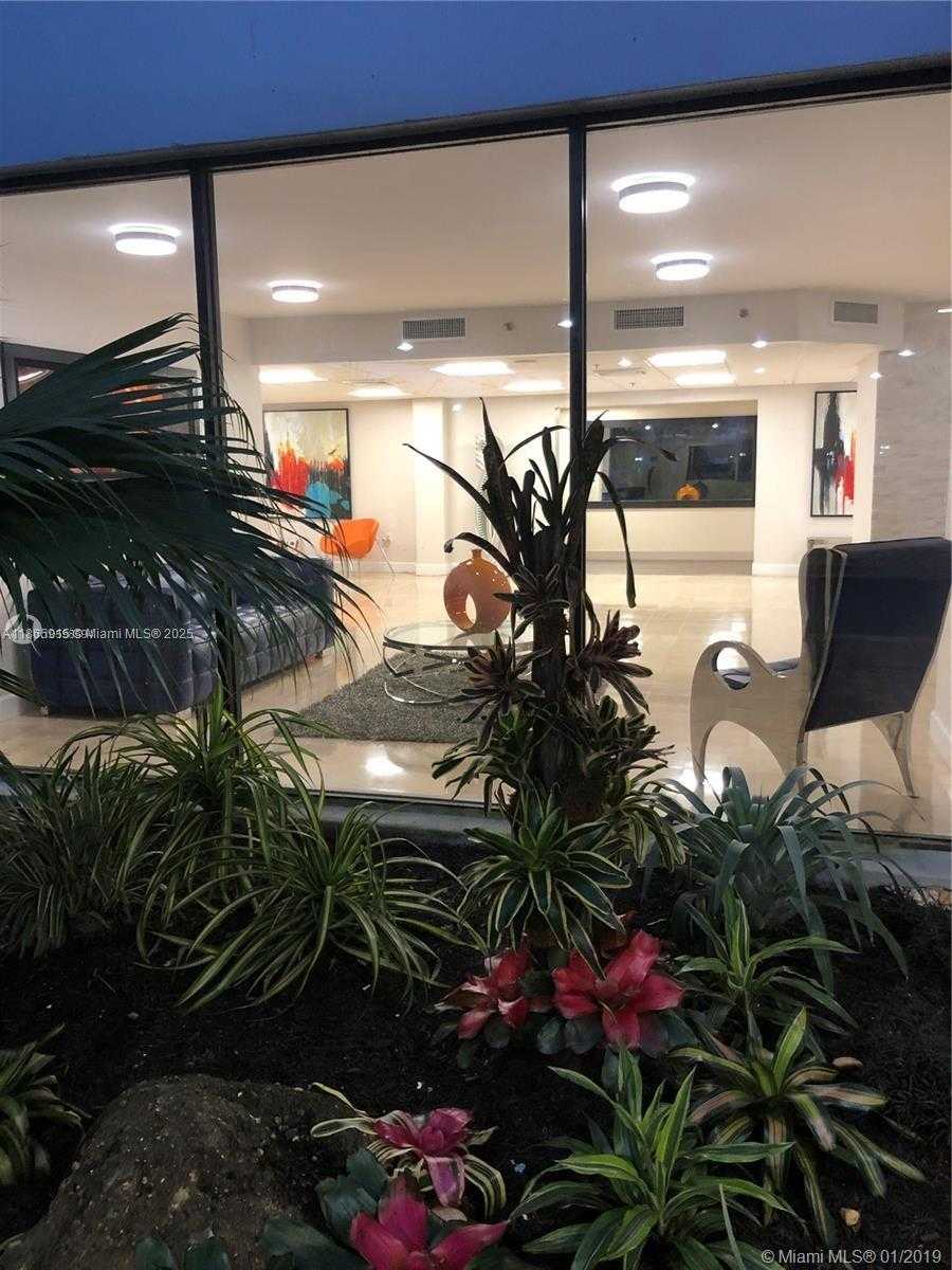 Small Image of 919 HILLCREST DR #306, Hollywood Number 43