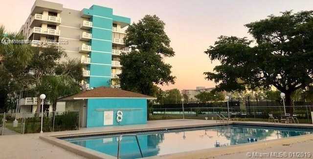 Small Image of 919 HILLCREST DR #306, Hollywood Number 48