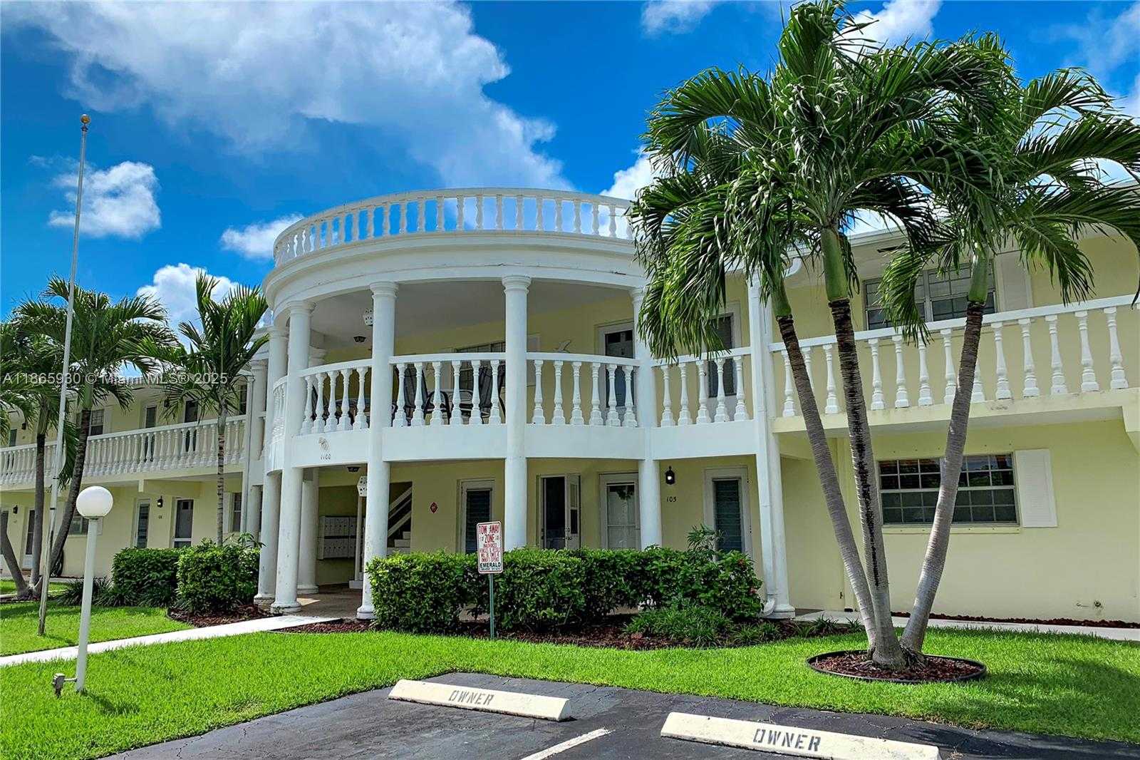 Small Image of 1100 PINE DR #105, Pompano Beach Number 10