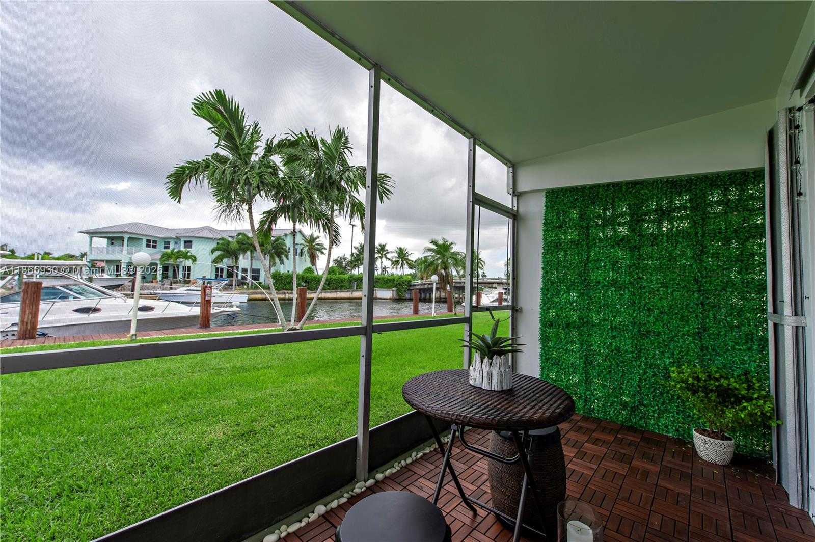 Small Image of 1100 PINE DR #105, Pompano Beach Number 6