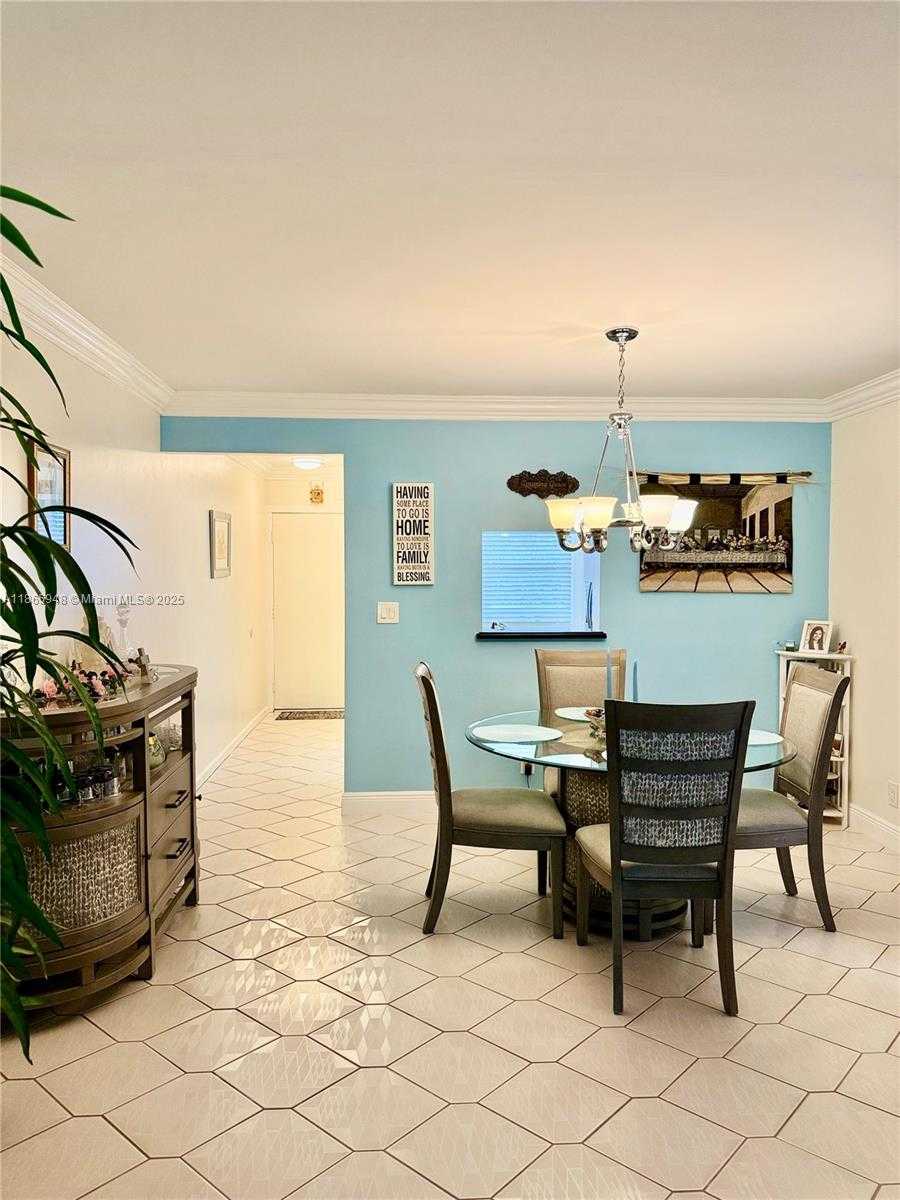 Small Image of 2405 ANTIGUA CIR #M4, Coconut Creek Number 12
