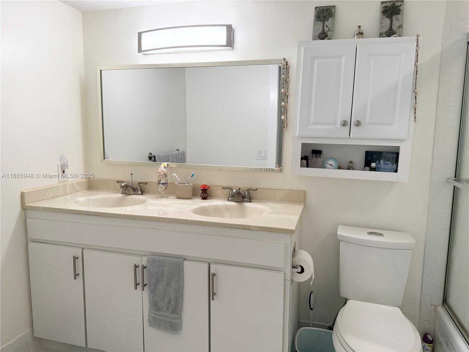 Small Image of 2405 ANTIGUA CIR #M4, Coconut Creek Number 18