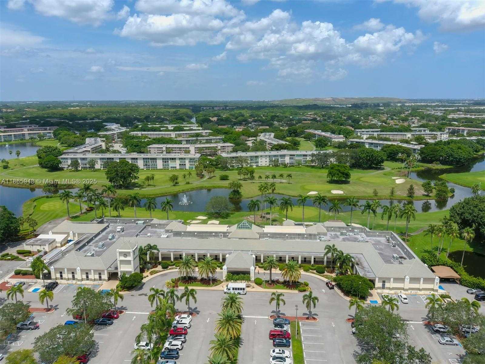 Small Image of 2405 ANTIGUA CIR #M4, Coconut Creek Number 38