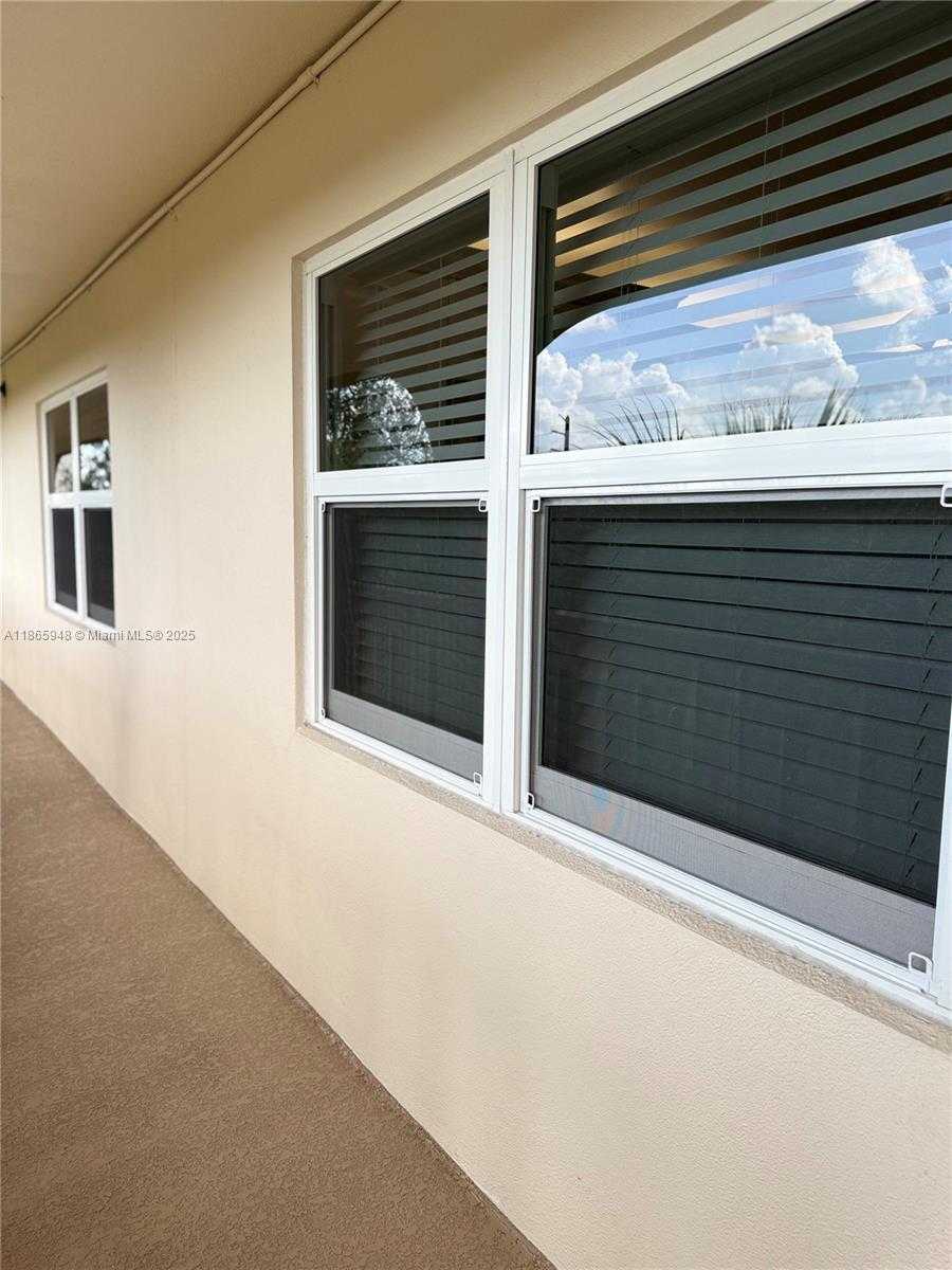 Small Image of 2405 ANTIGUA CIR #M4, Coconut Creek Number 4