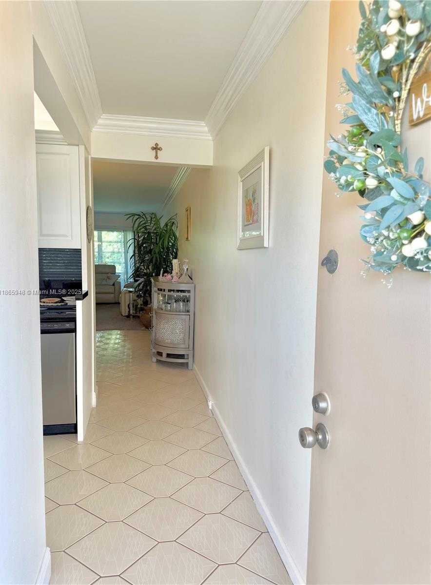 Small Image of 2405 ANTIGUA CIR #M4, Coconut Creek Number 5
