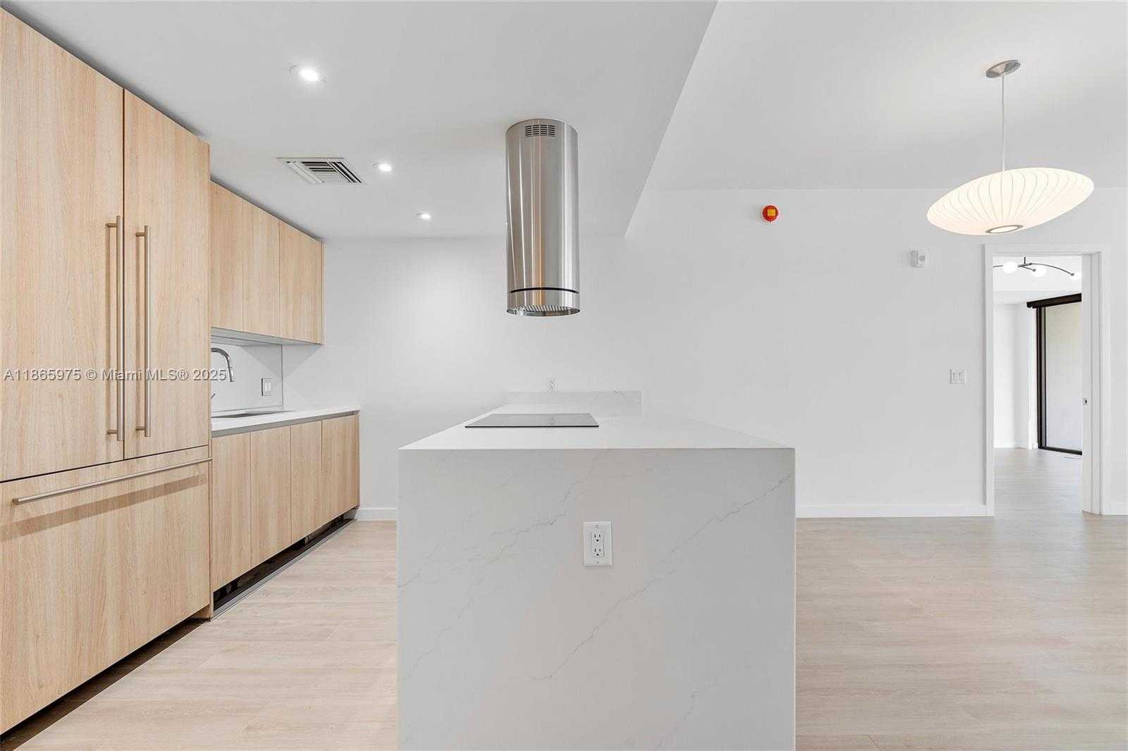 Small Image of 9901 WEST BAY HARBOR DR #402, Bay Harbor Islands Number 3