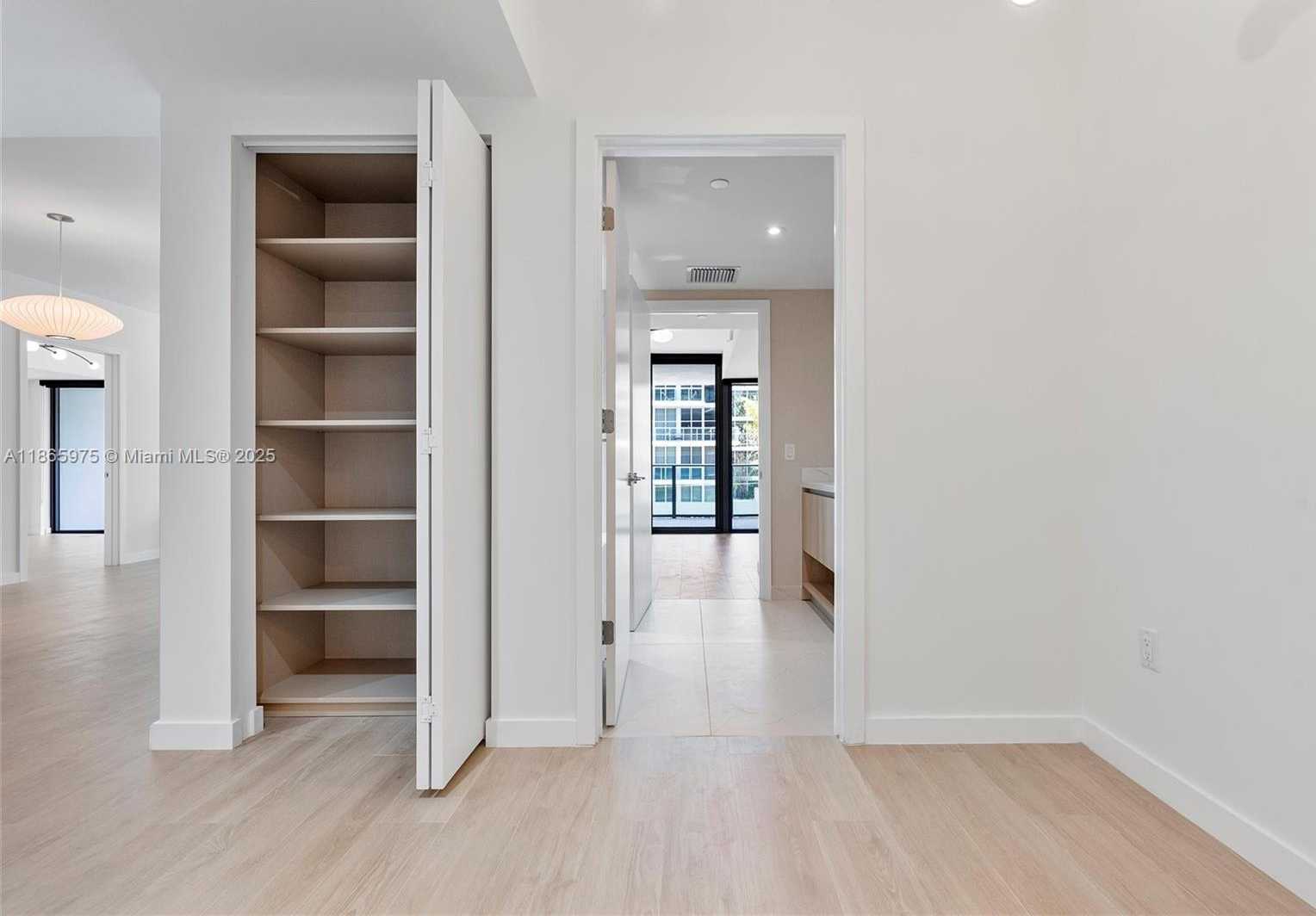 Small Image of 9901 WEST BAY HARBOR DR #402, Bay Harbor Islands Number 31