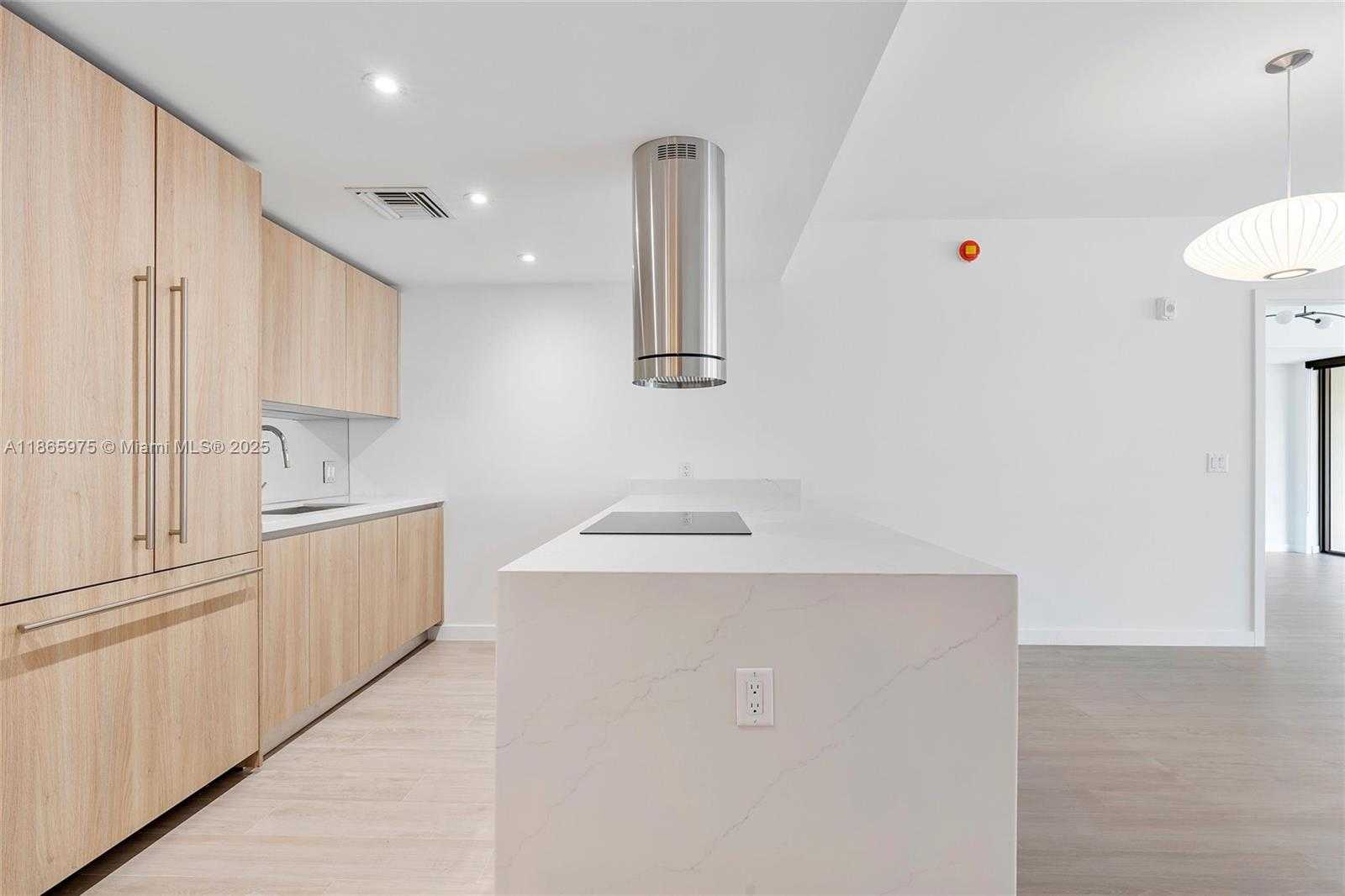 Small Image of 9901 WEST BAY HARBOR DR #402, Bay Harbor Islands Number 6
