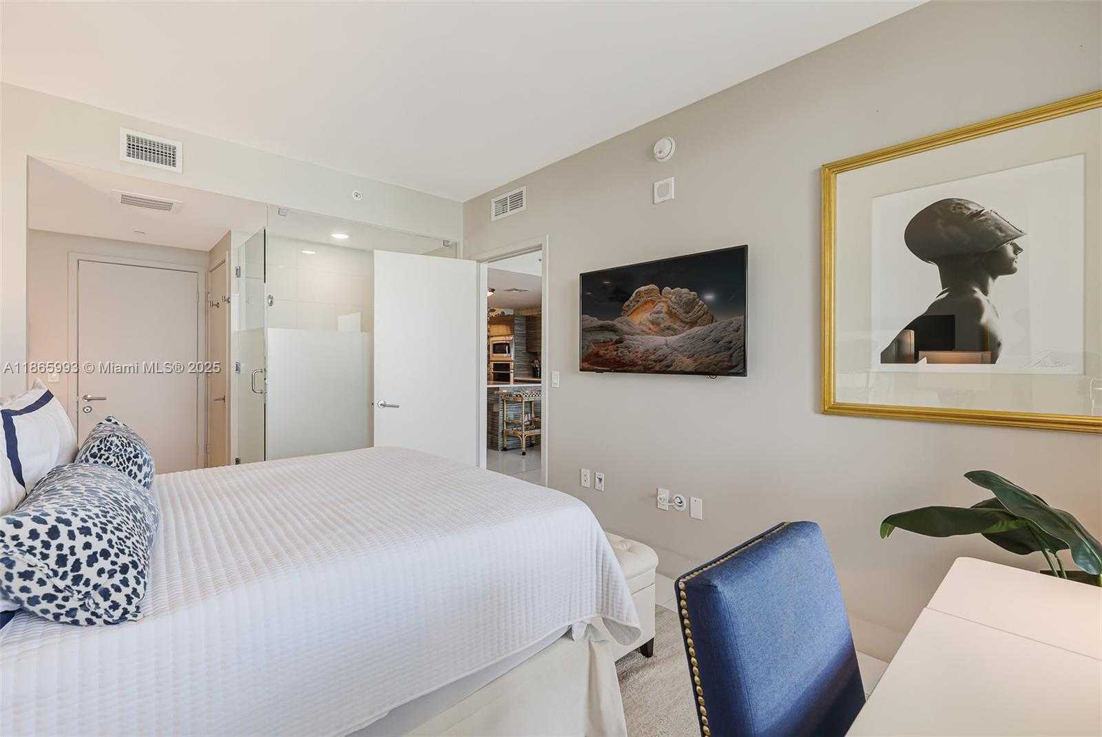 Small Image of 460 NORTH EAST 28TH ST #704, Miami Number 31