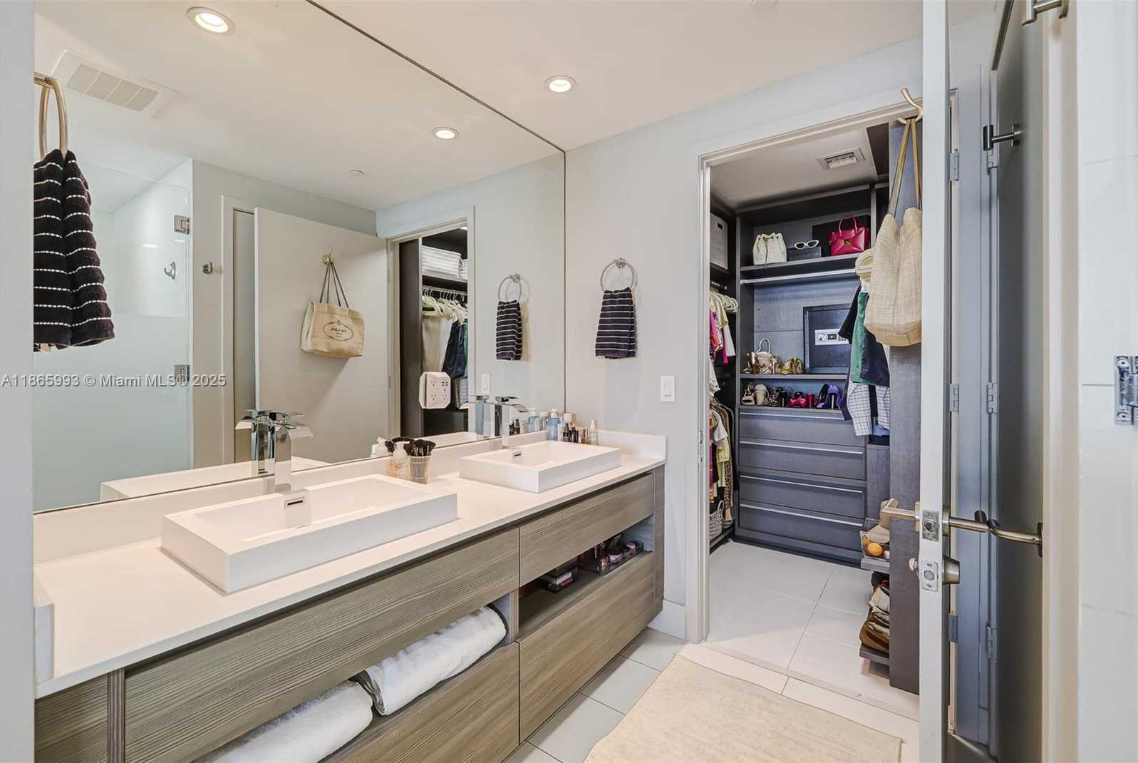 Small Image of 460 NORTH EAST 28TH ST #704, Miami Number 34