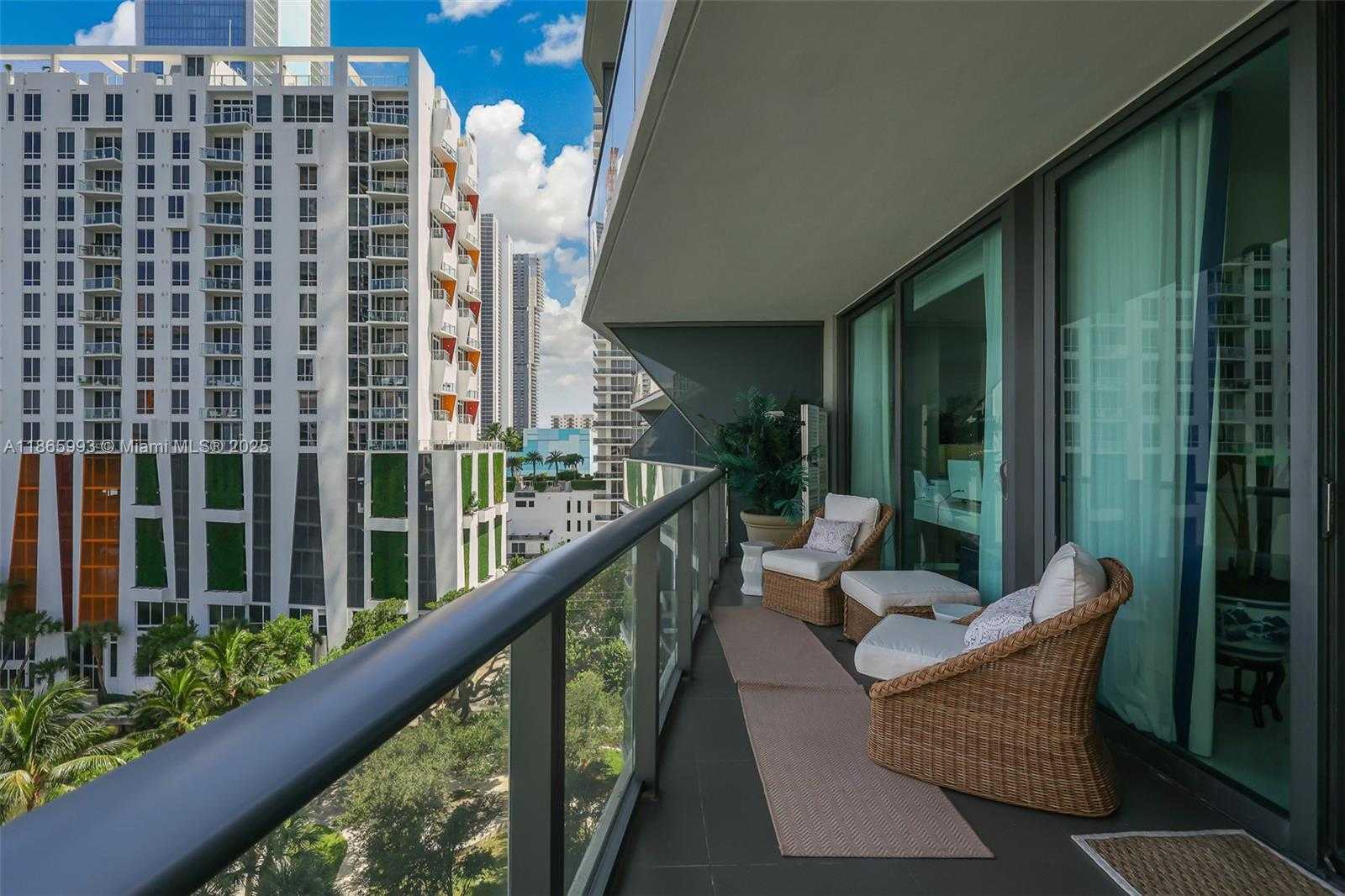 Small Image of 460 NORTH EAST 28TH ST #704, Miami Number 7
