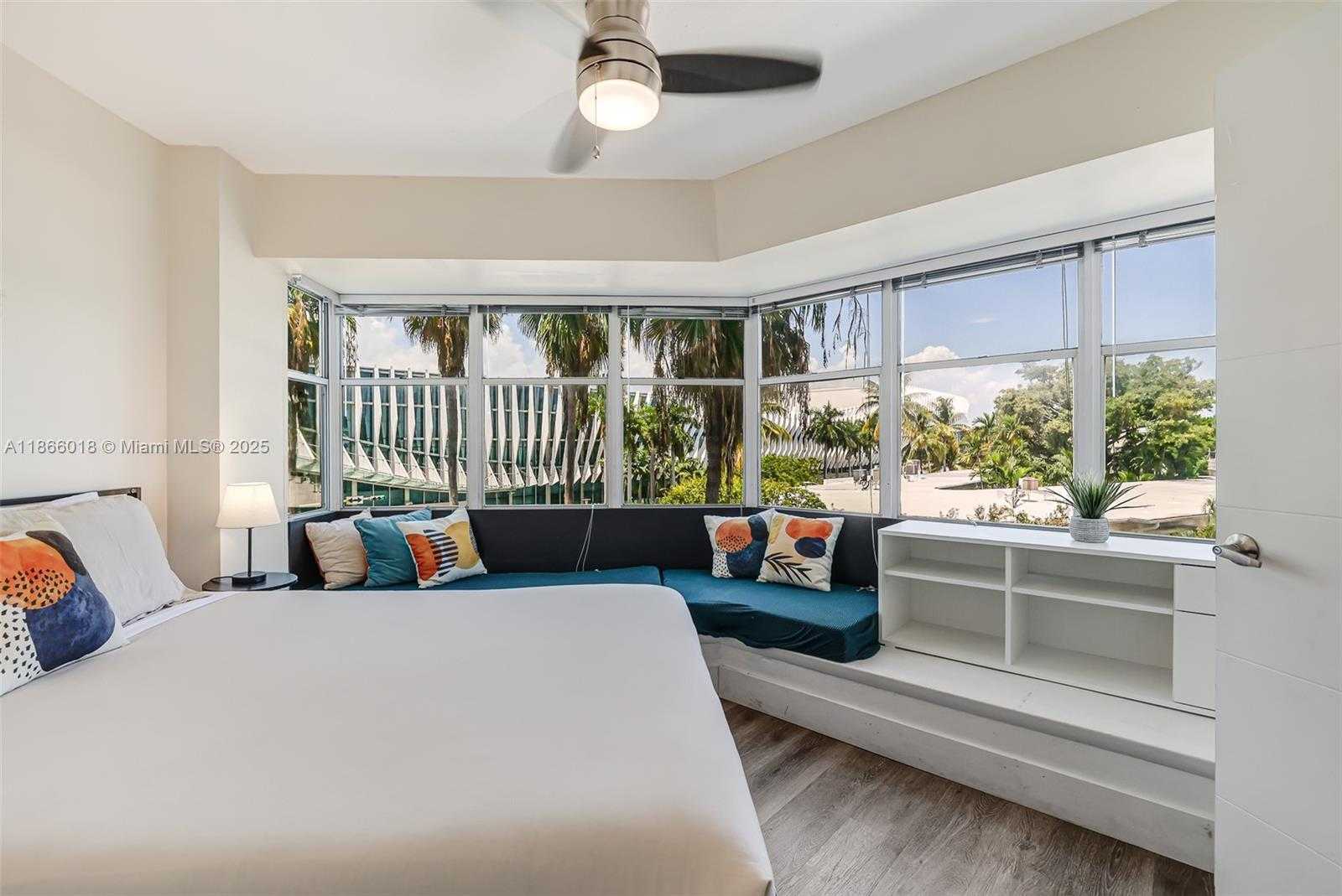 Small Image of 1881 WASHINGTON AVE #4B, Miami Beach Number 14